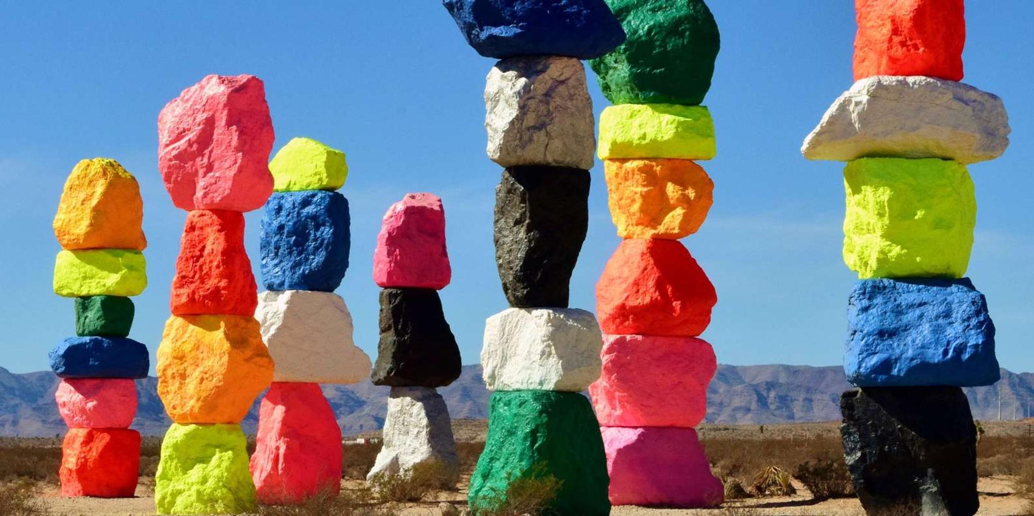 Las Vegas Mojave Desert Tour with Seven Magic Mountains