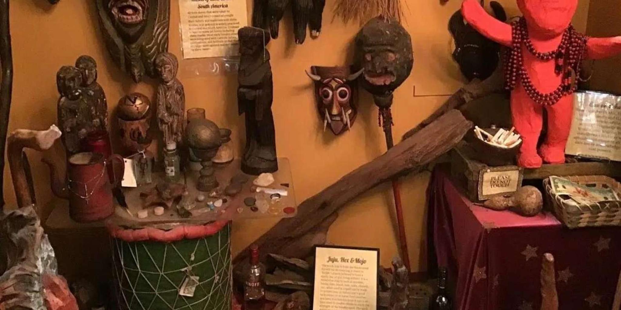 New Orleans Voodoo Museum Walking Tour 2 hr