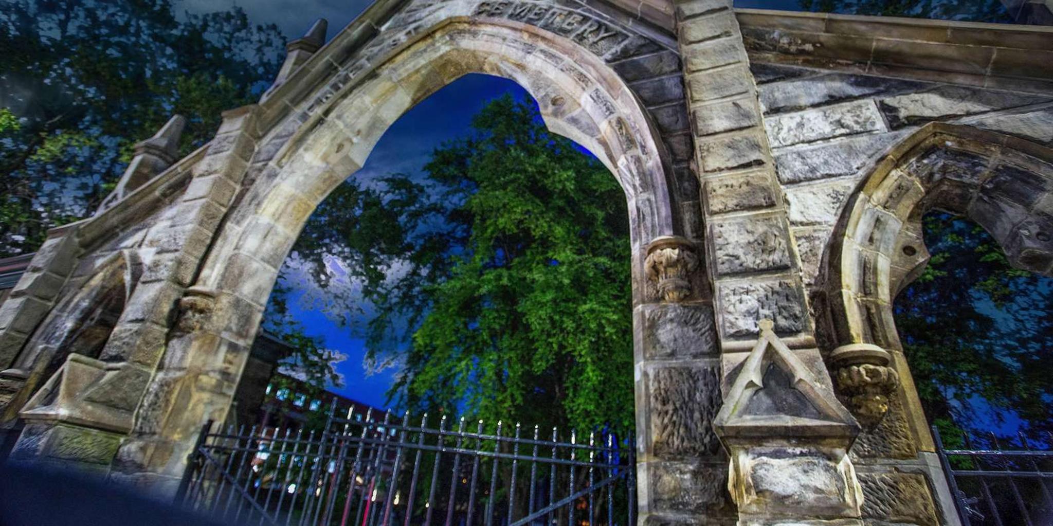 Cleveland Ghost Tour on Prospect