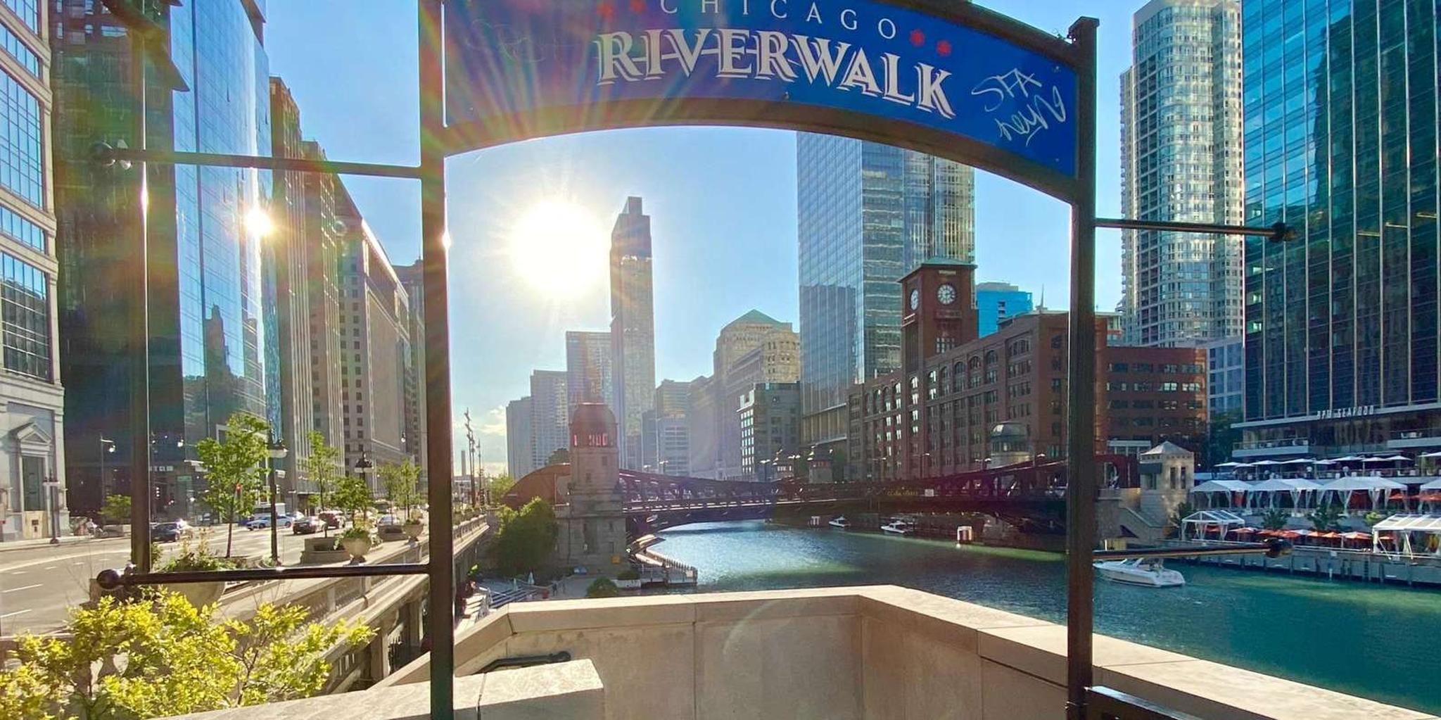 Chicago Magnificent Mile Walking Tour - Image 6