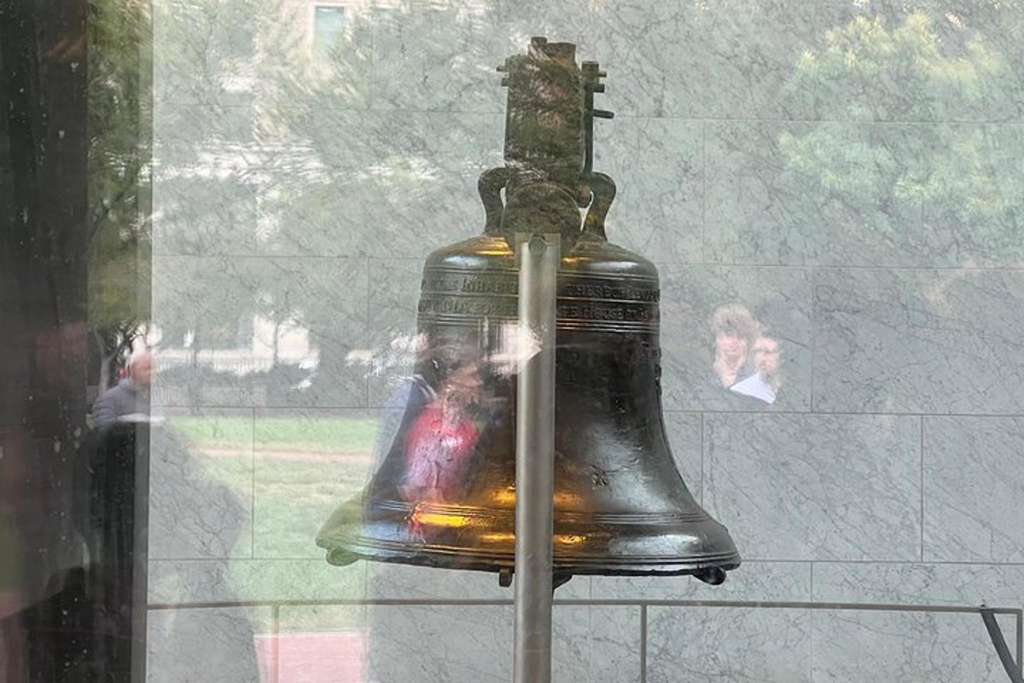 Philadelphia Historic Walking Tour and Scavenger Hunt - Image 2