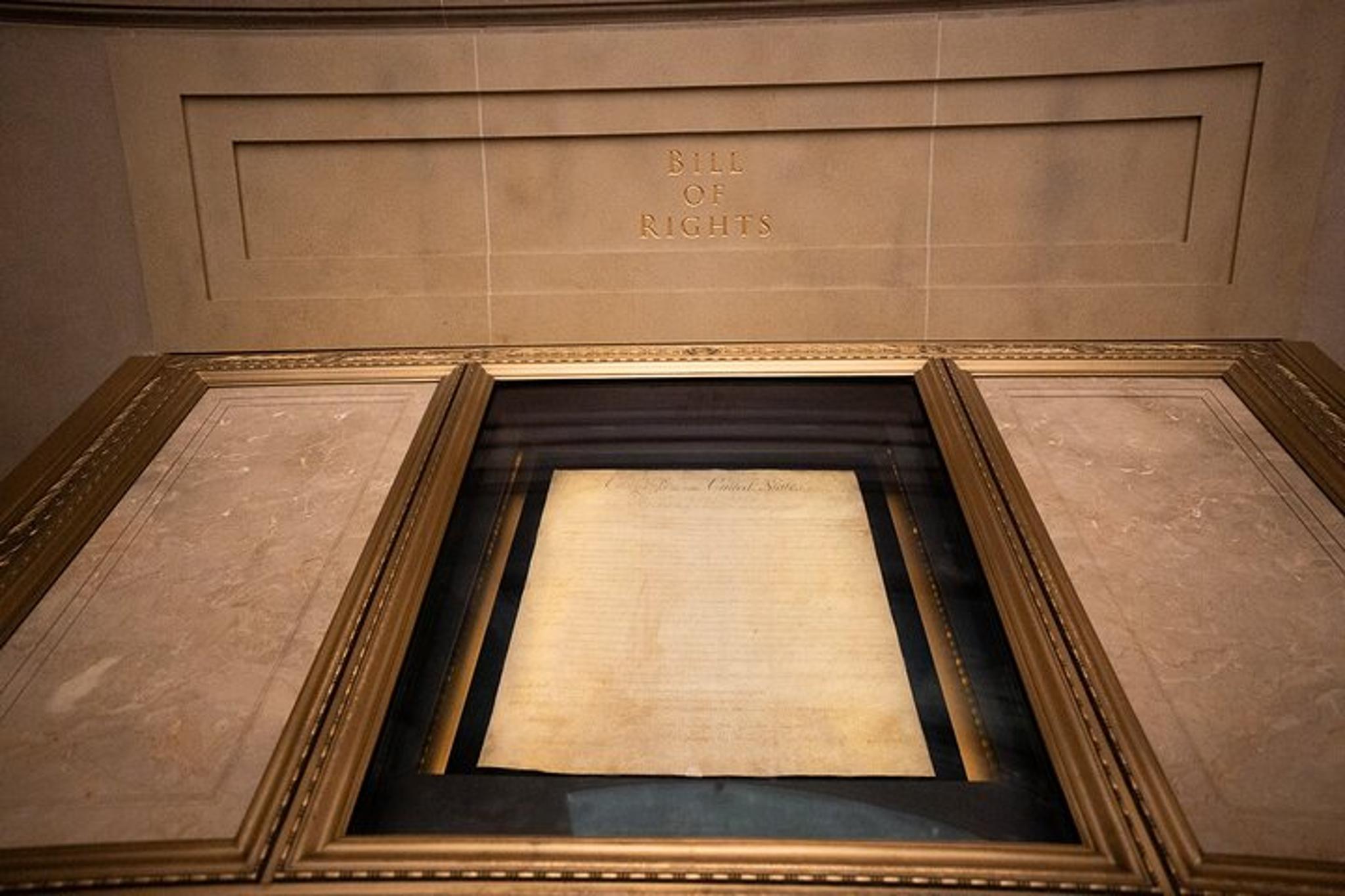Washington DC National Archives Guided Tour - Image 6