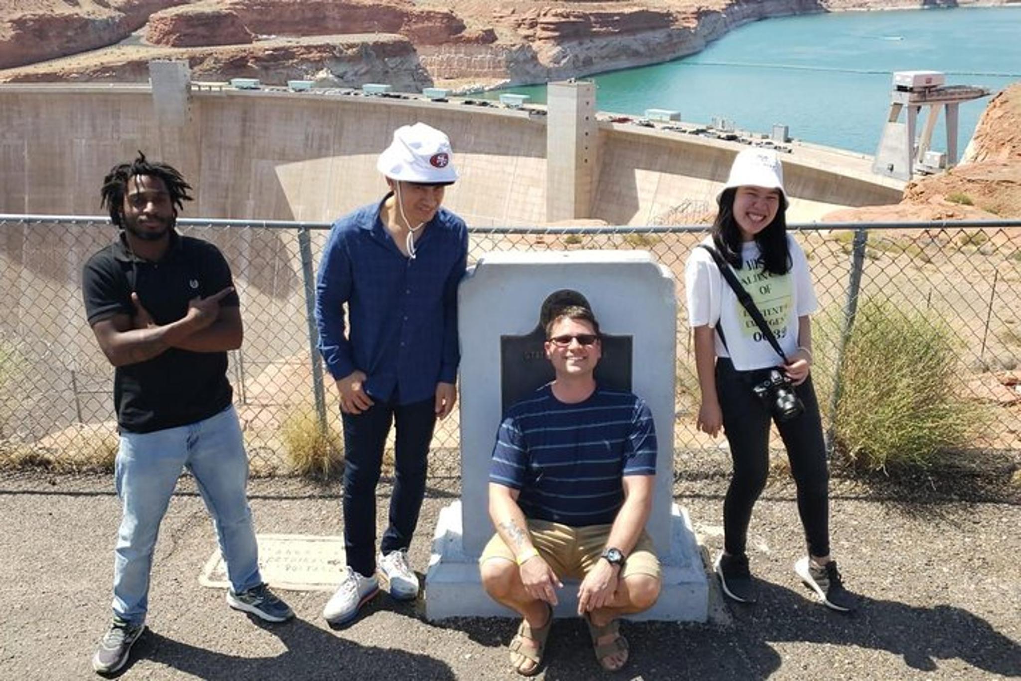 Las Vegas Antelope Canyon and Horseshoe Bend Tour - Image 6