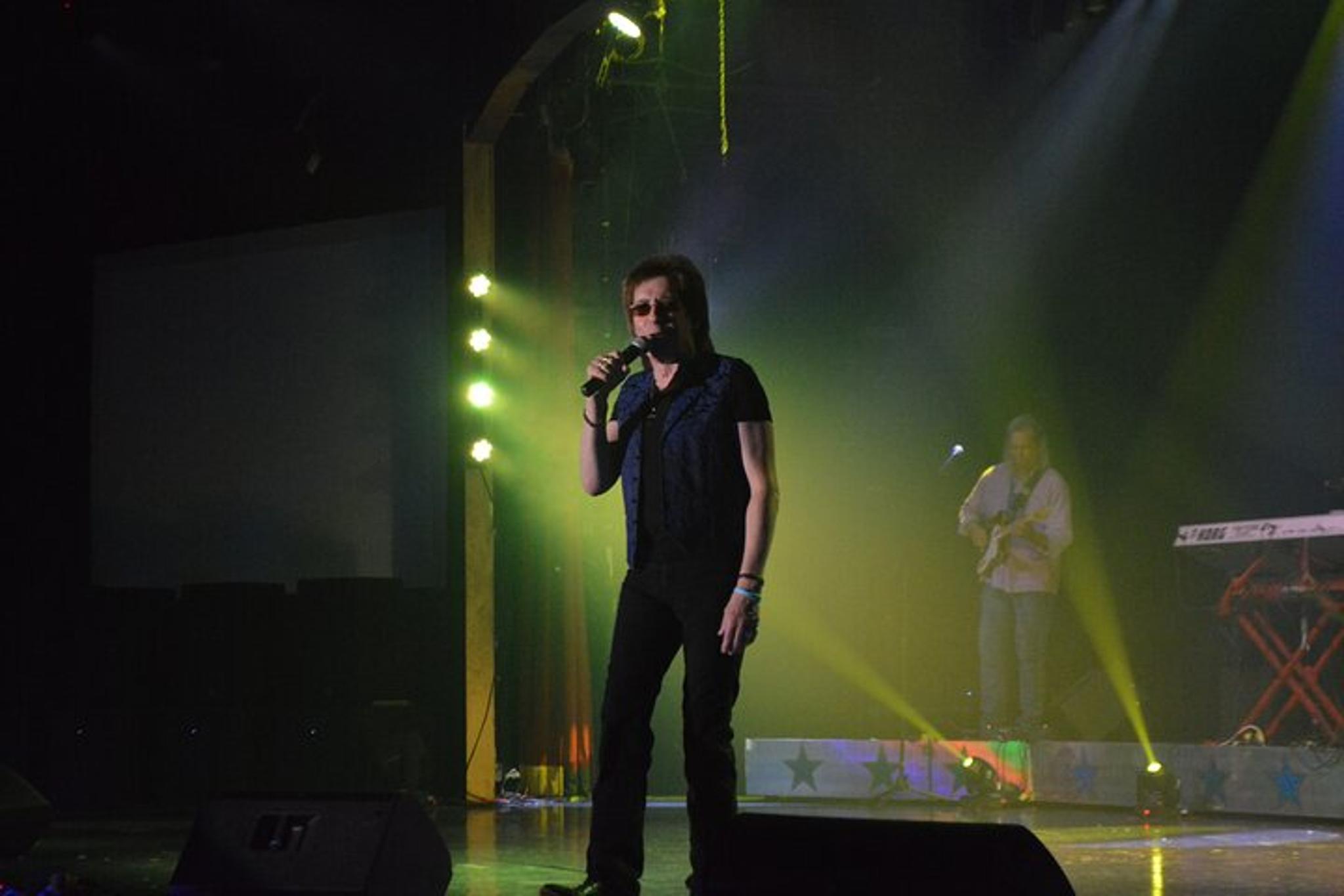 Nashville Roadhouse Live Show - Image 3