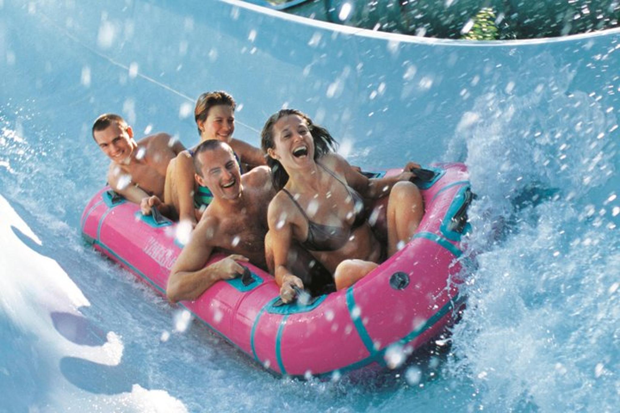 Williamsburg Water Park Admission - Image 3