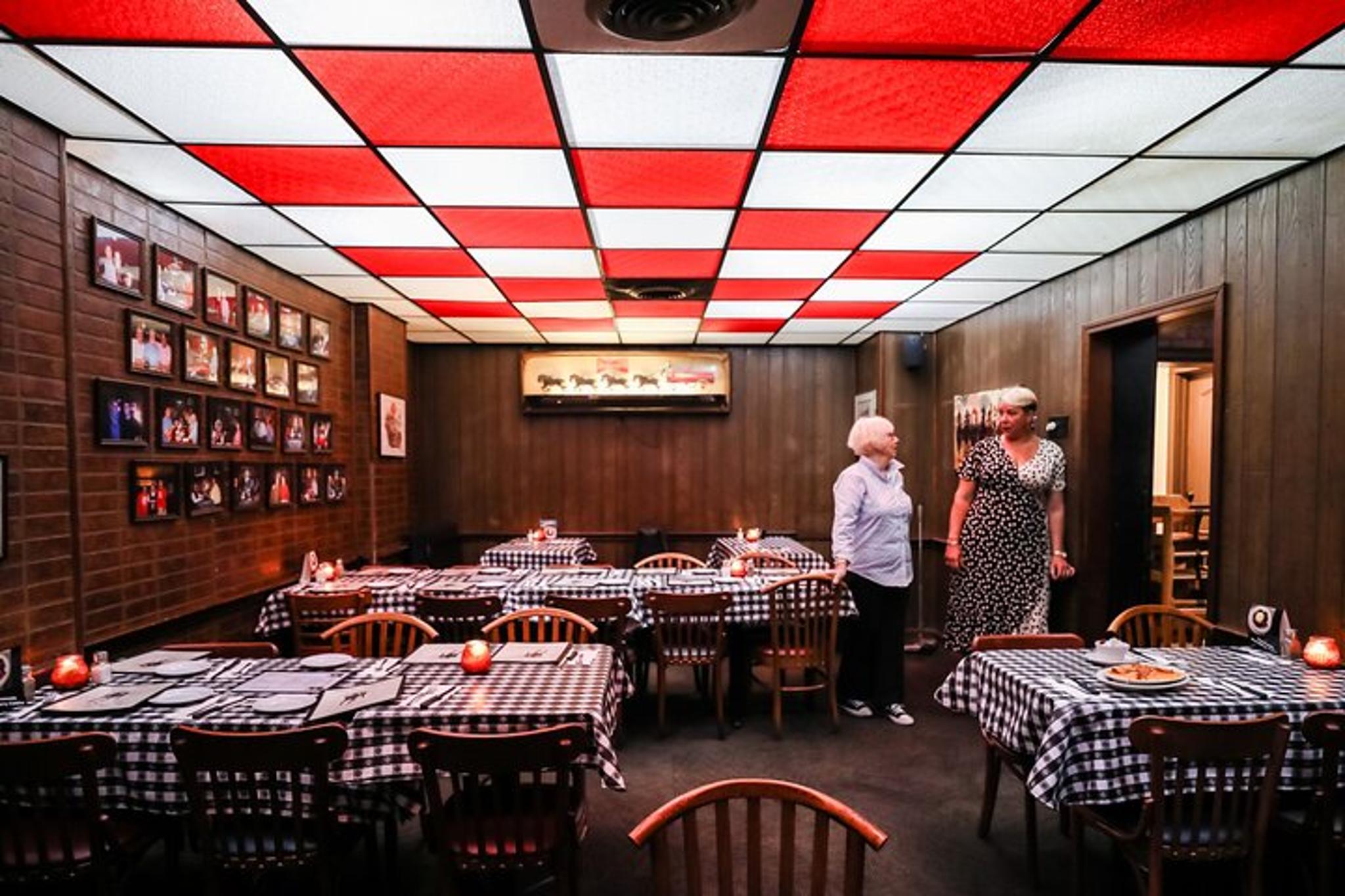 Lexington Walking Food & Haunted History Tour 3 hr - Image 2