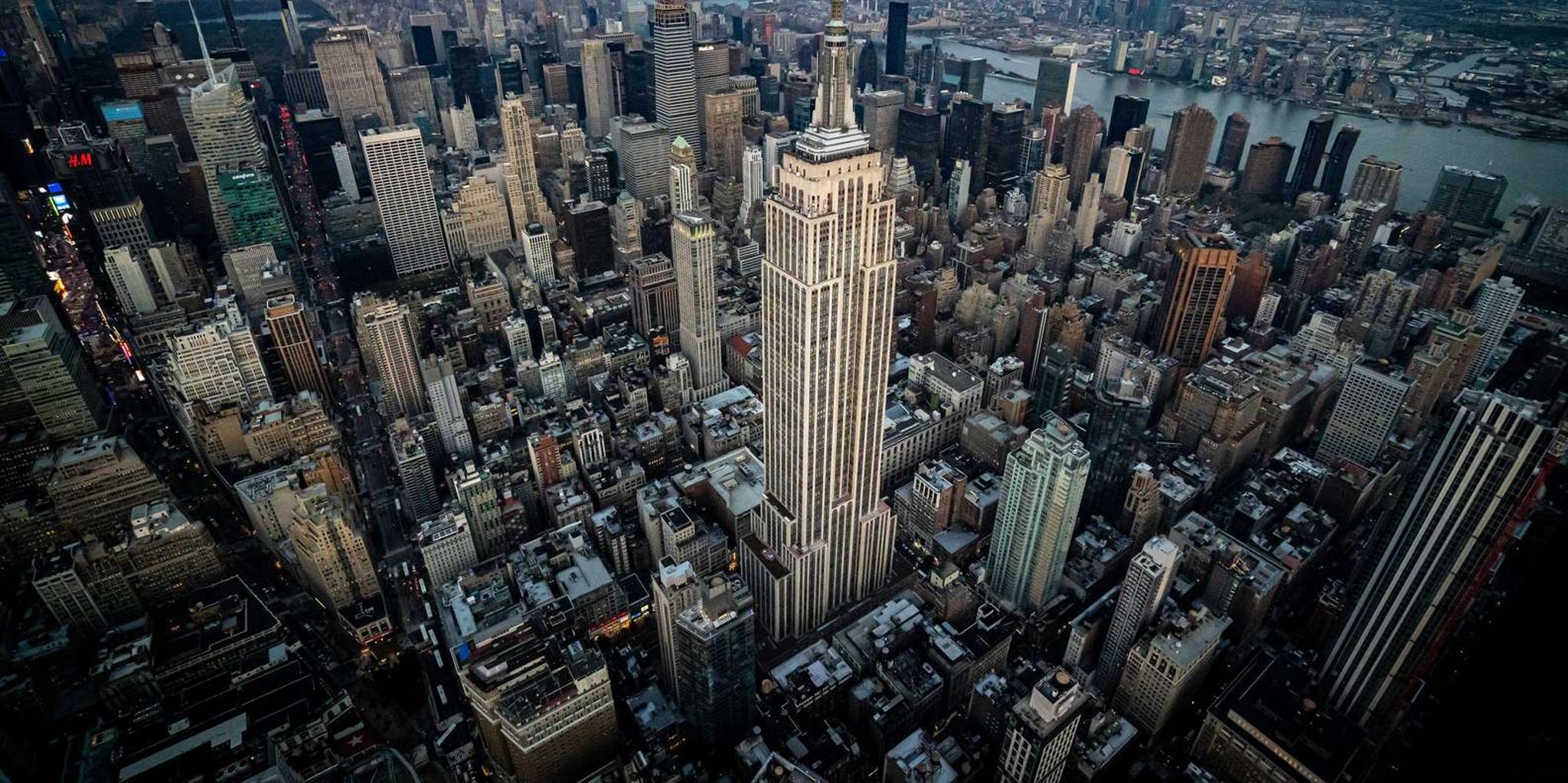 New York City Helicopter Tour with Champagne - Image 5