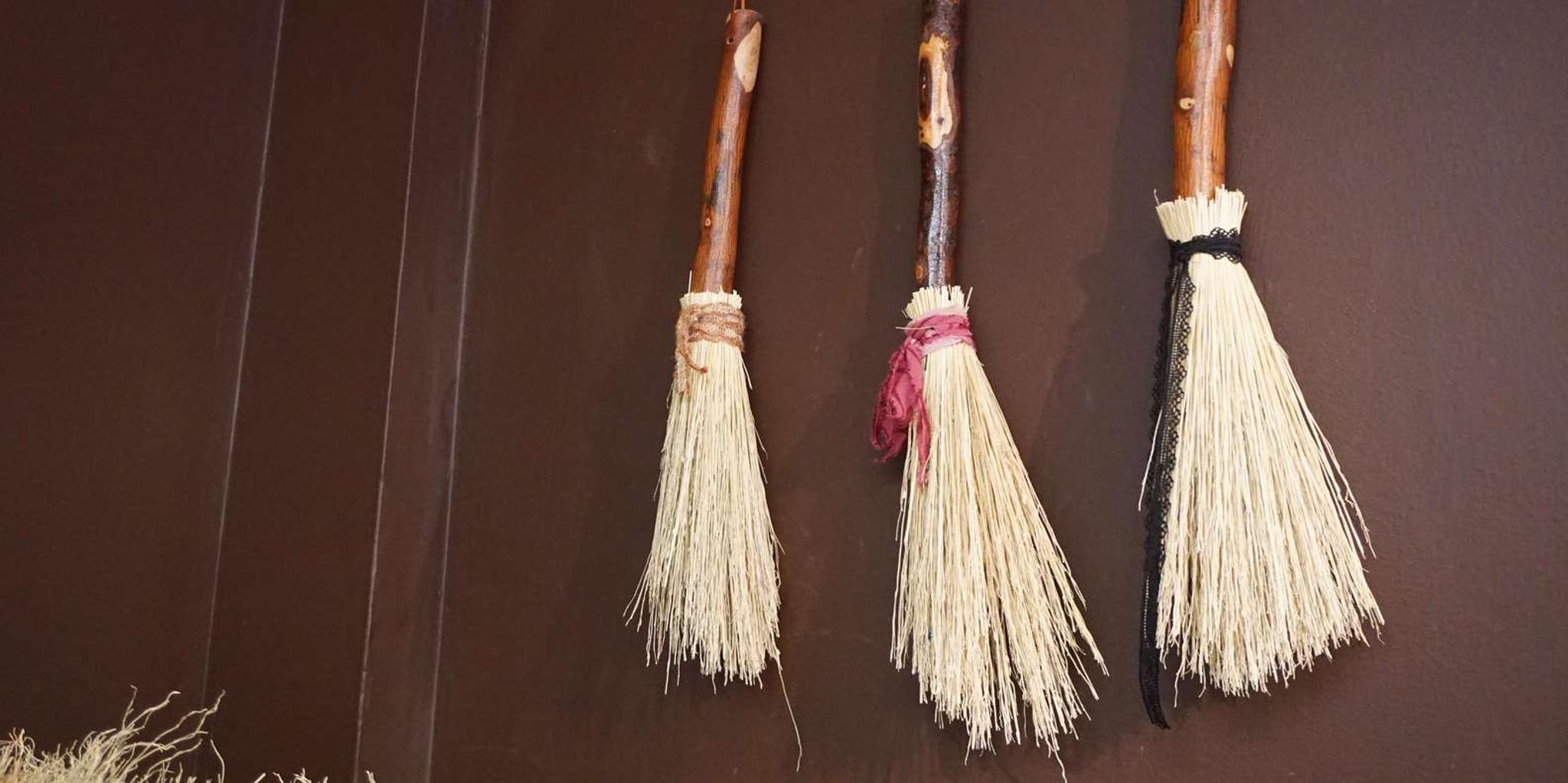 Boston Salem Witch Tour with Broom Making - Image 5