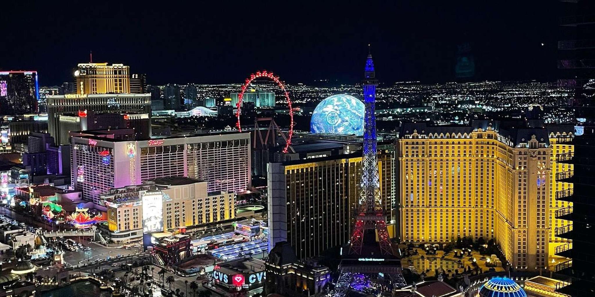 Las Vegas Night Tour in a Mercedes Sprinter Limo - Image 2