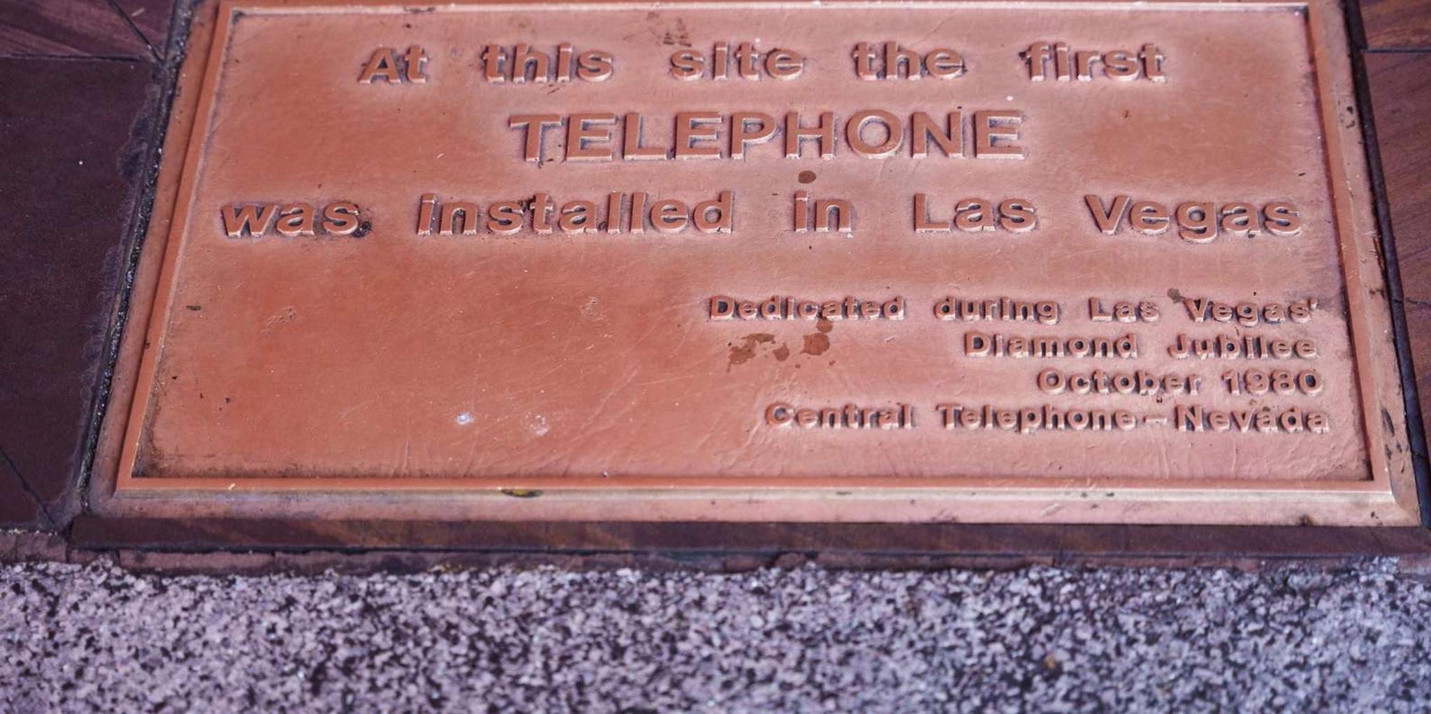 Las Vegas Downtown Walking Tour - Image 6