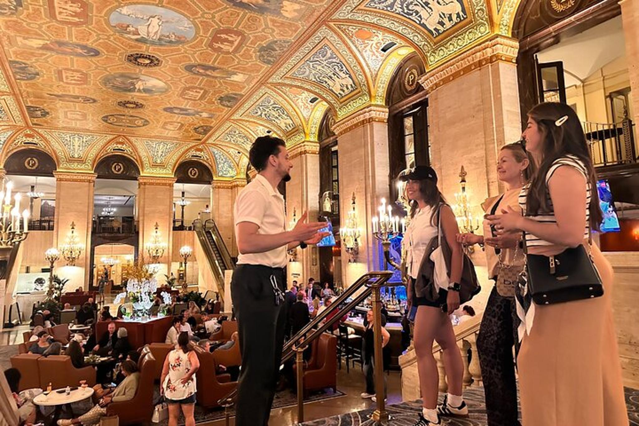 Chicago History and Evolution Walking Tour