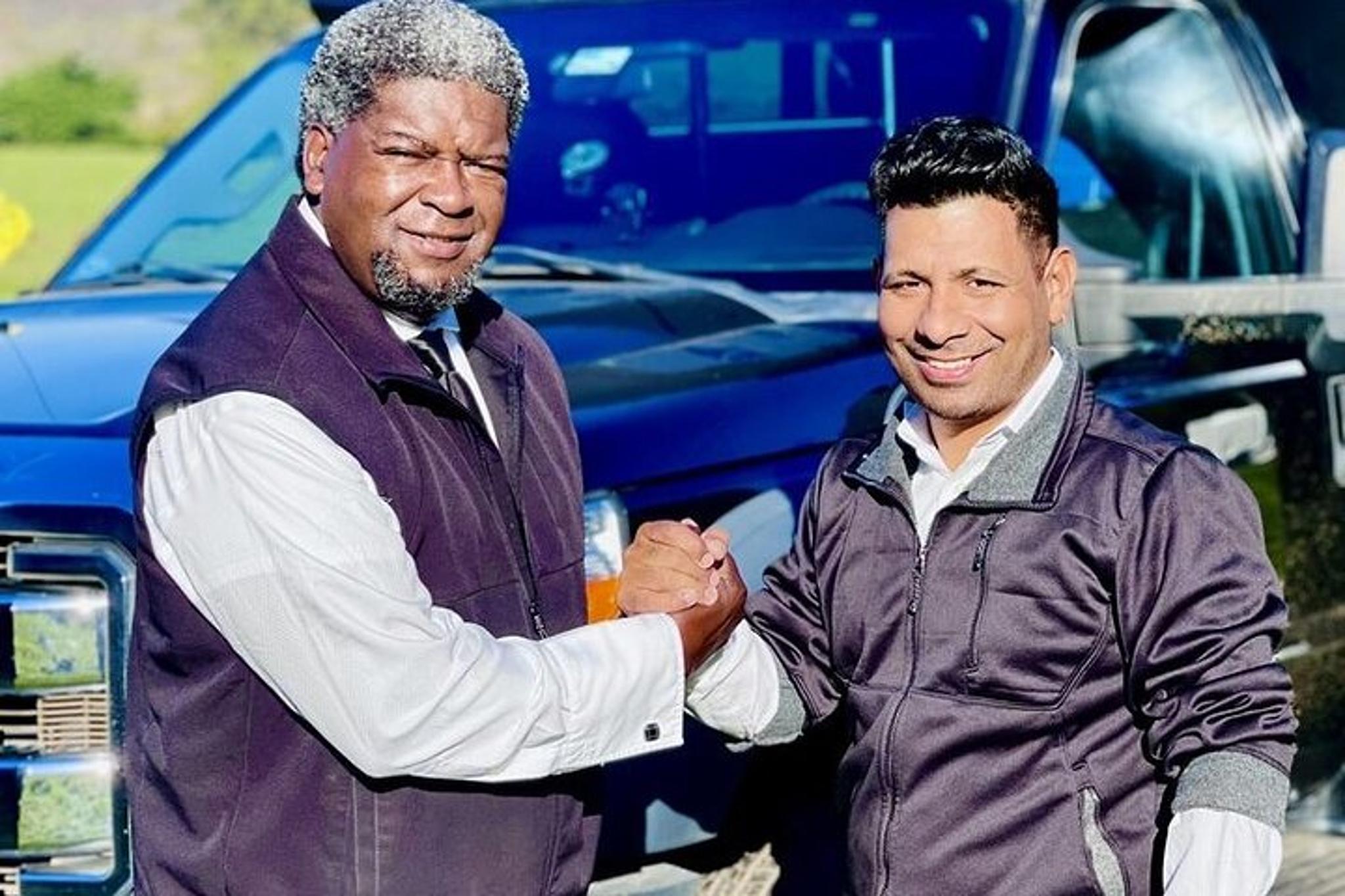 Lincoln MKT Hourly Charter - Image 3