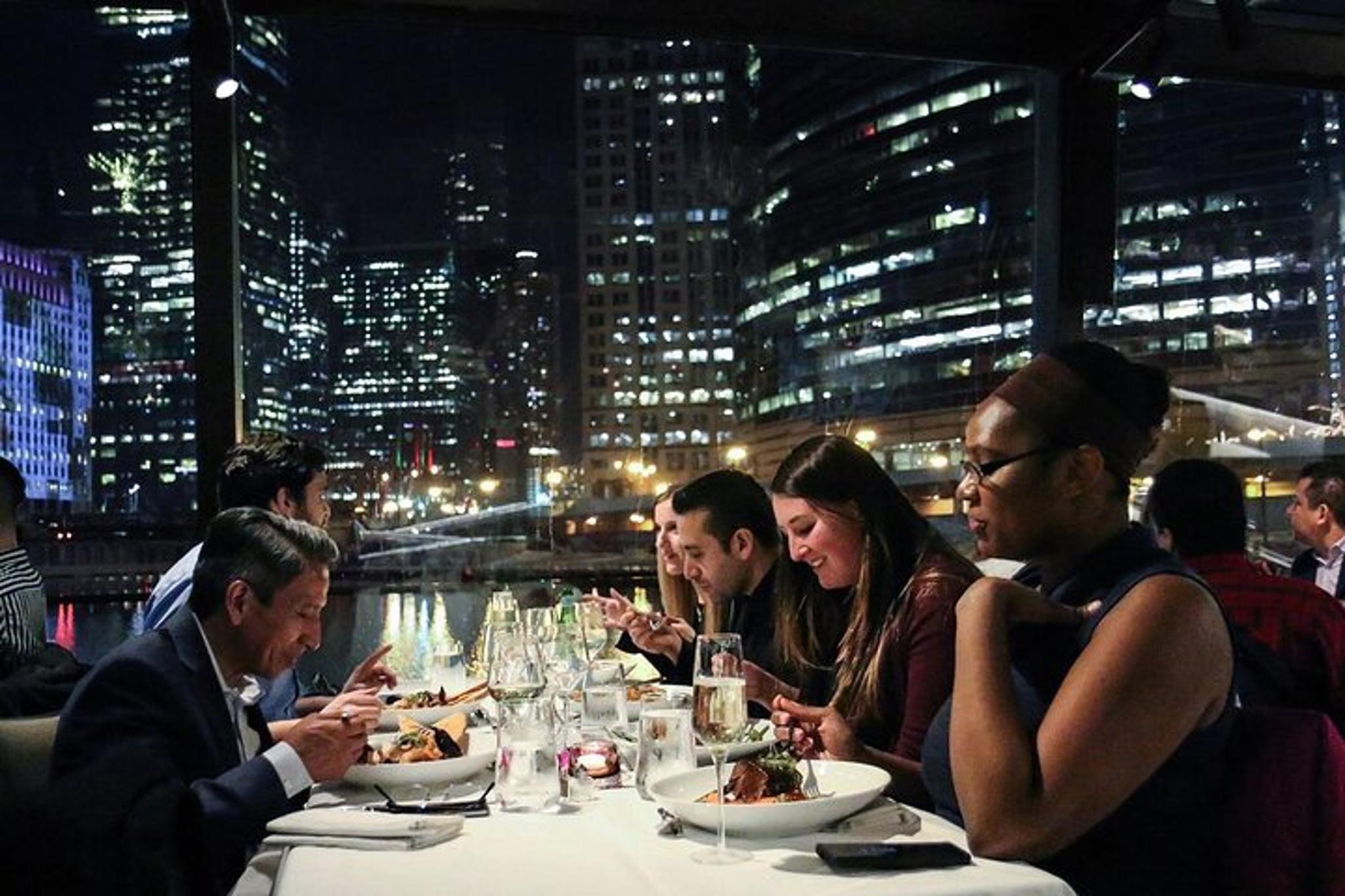 Chicago River Dinner Cruise - Image 6