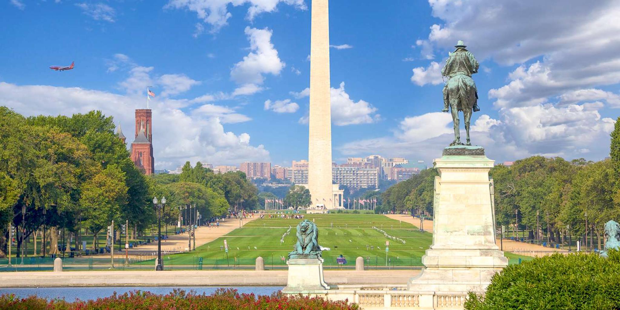 Washington DC City Tour with Seasonal River Cruise - Image 4