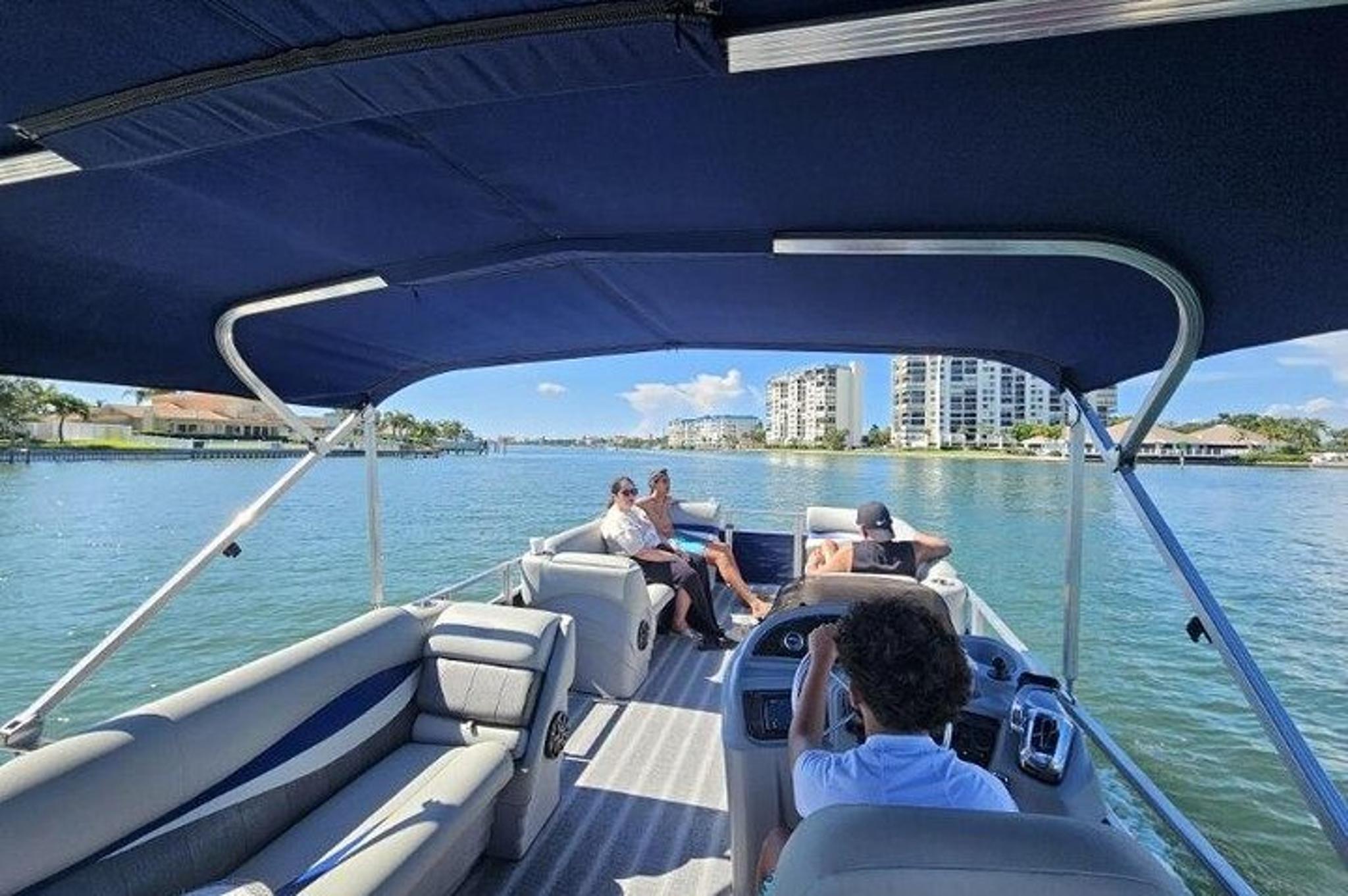 St Petersburg Pontoon Boat Tour - Image 6
