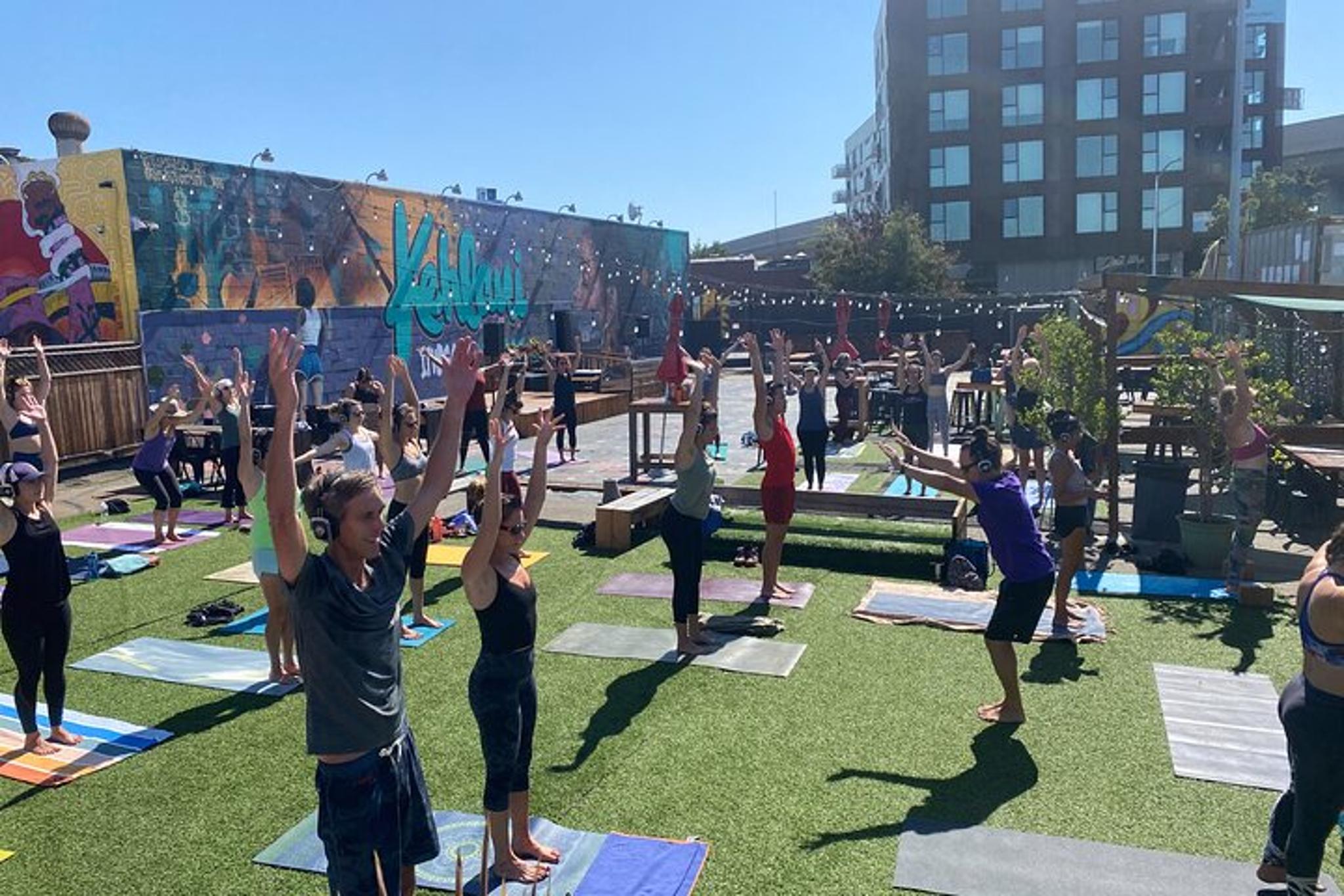 Oakland Yoga Class at Lake Merritt Pergola - Image 5