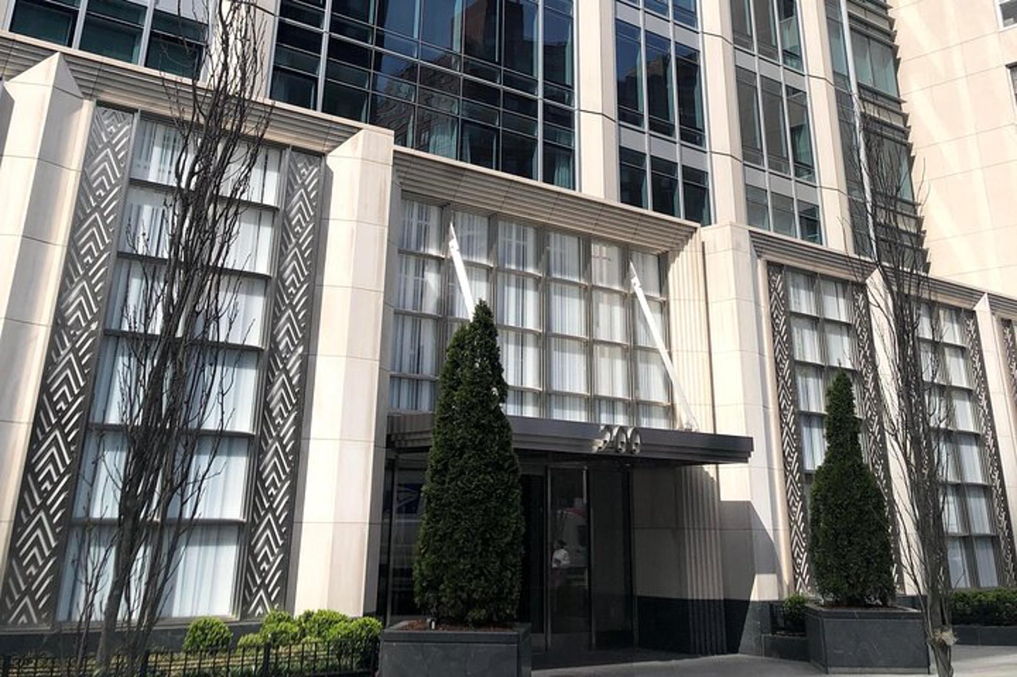 New York Succession Sites Car Tour - Image 4