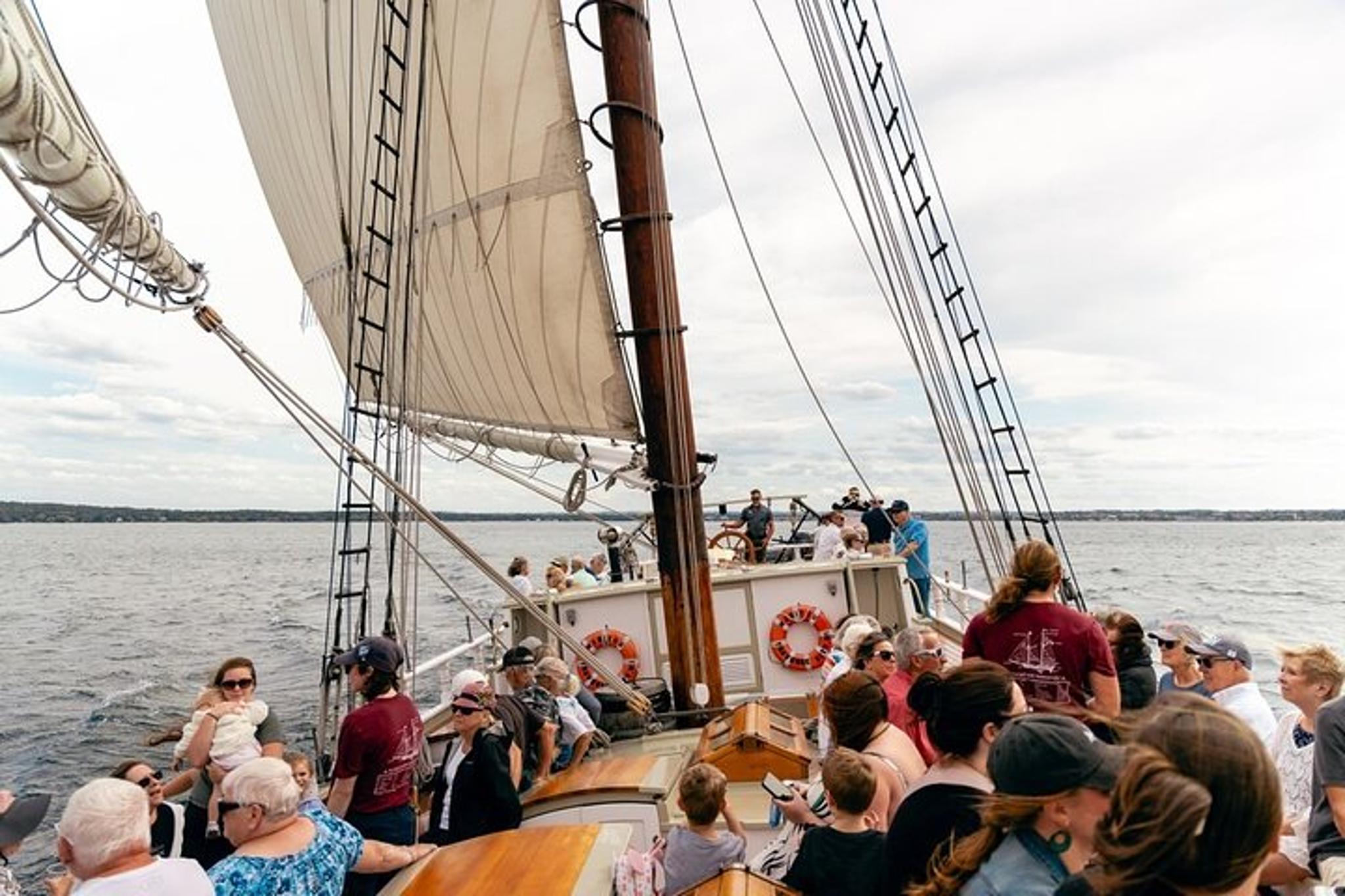 Traverse City Evening Sail Experience - Image 1