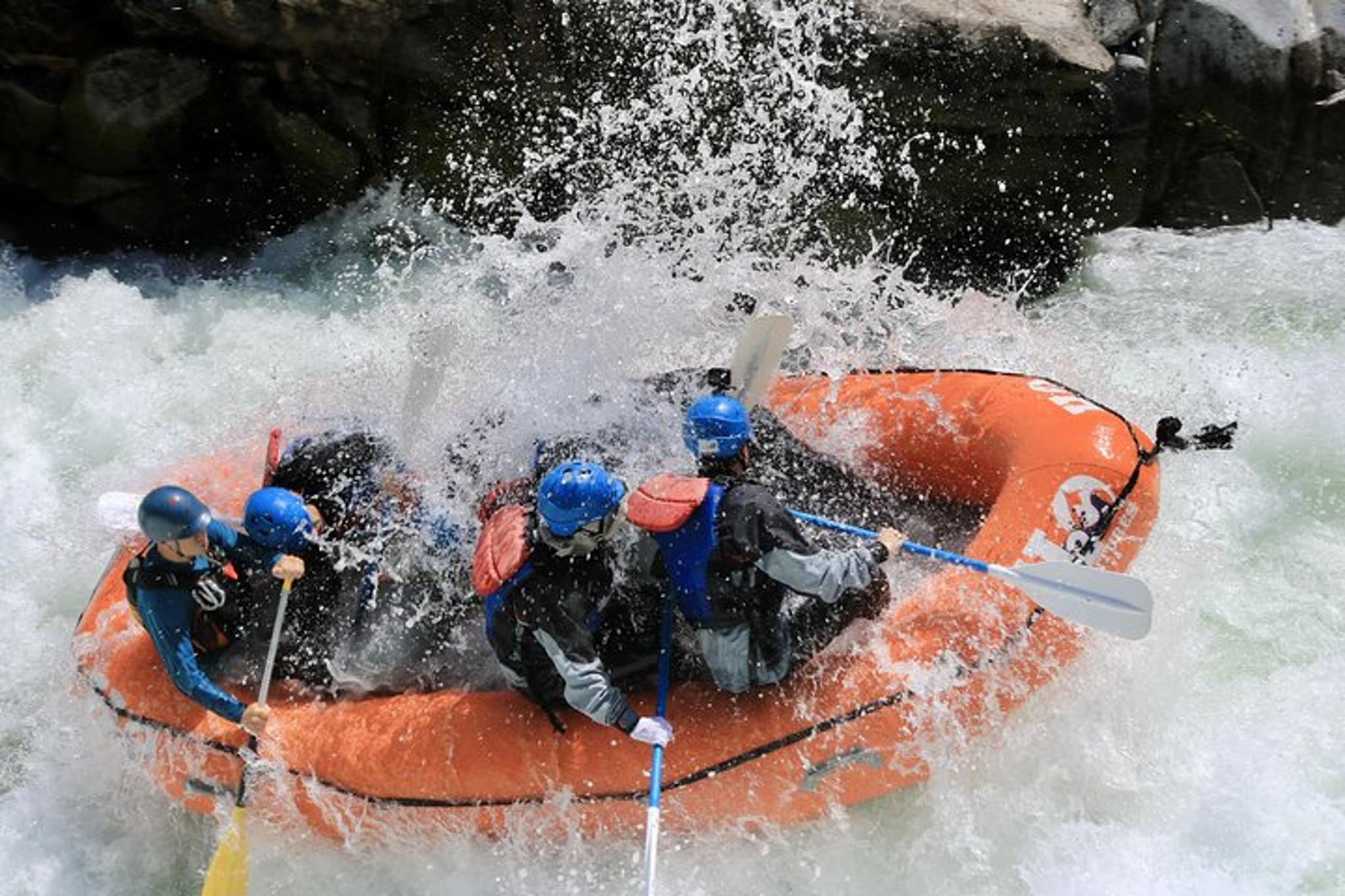 Auburn Whitewater Rafting Trip on Middle Fork - Image 4