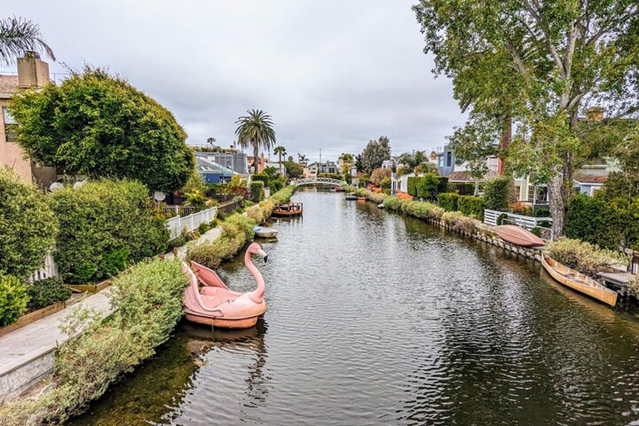 Los Angeles Private City Tour with Celebrity Homes