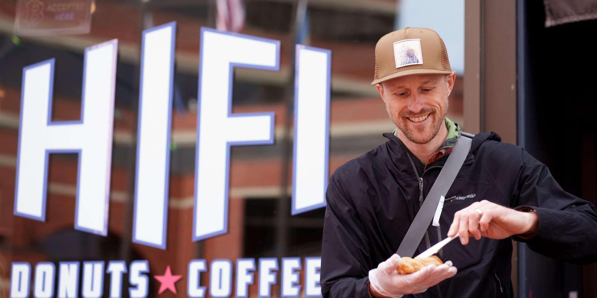 Portland Walking Food Tour – Warm Donuts & History - Image 6