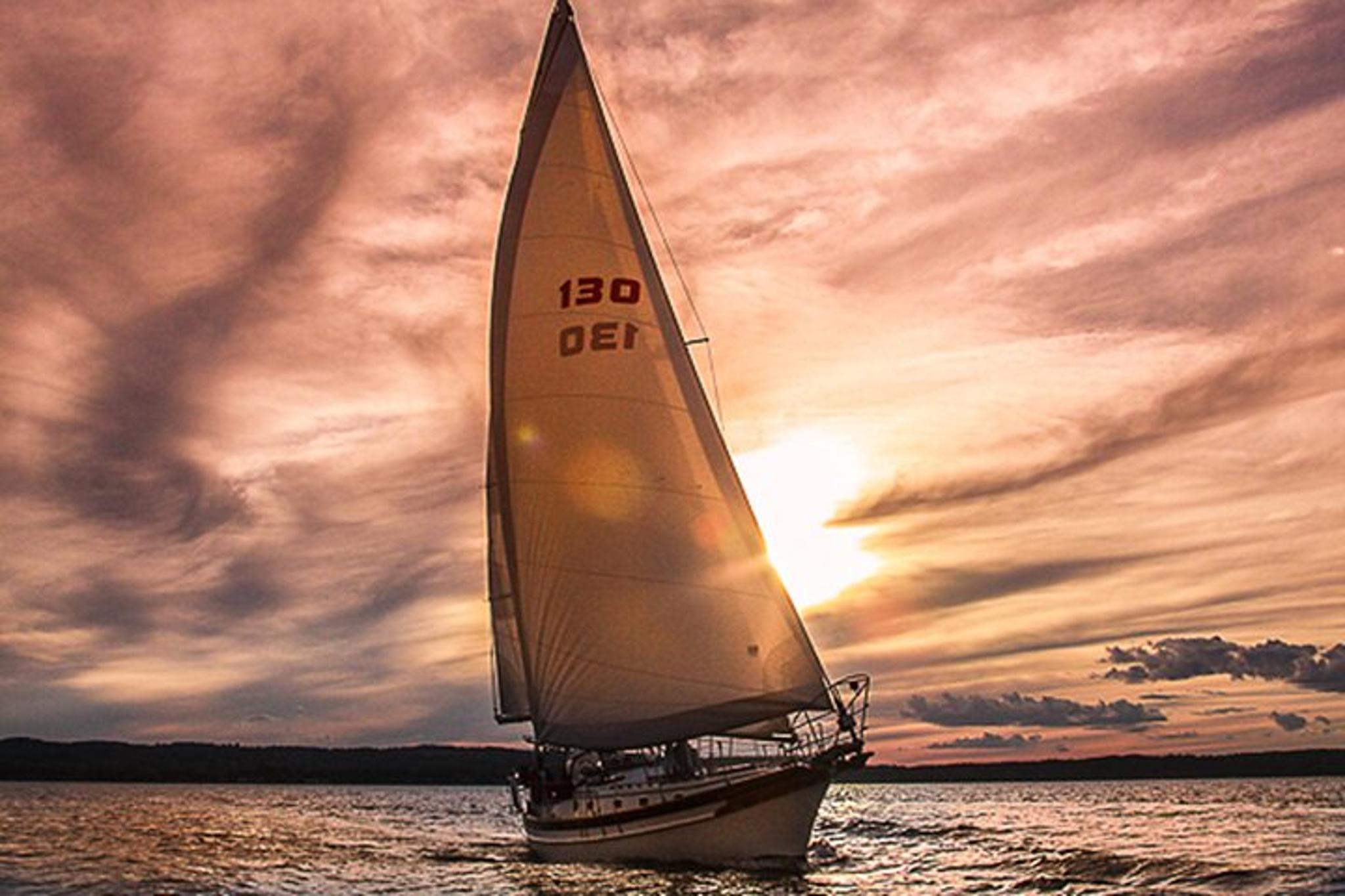 Traverse City Sunset Sailing Cruise - Image 1