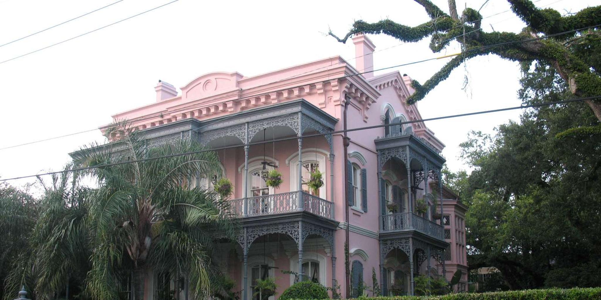 New Orleans Garden District Walking Tour