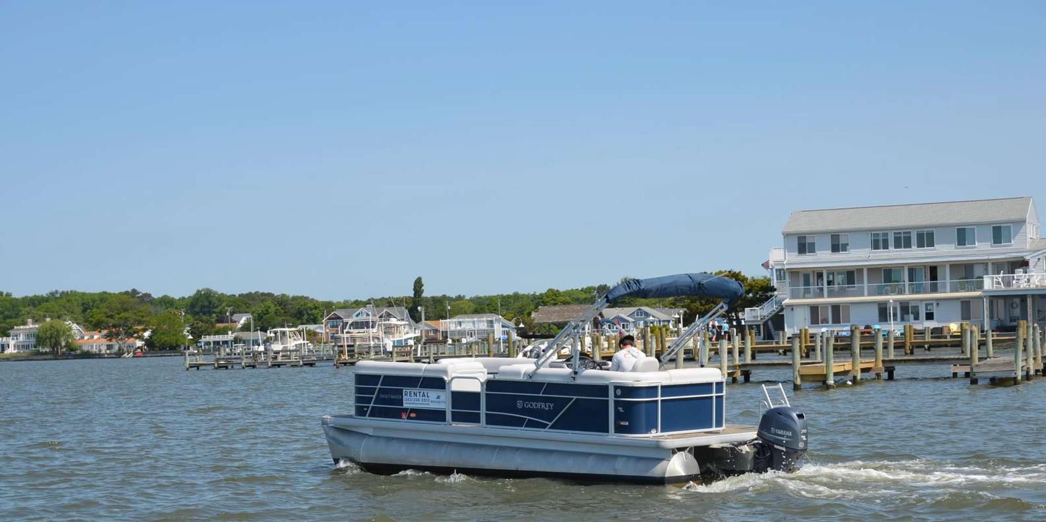Chincoteague Island Pontoon Boat Rental - Image 3