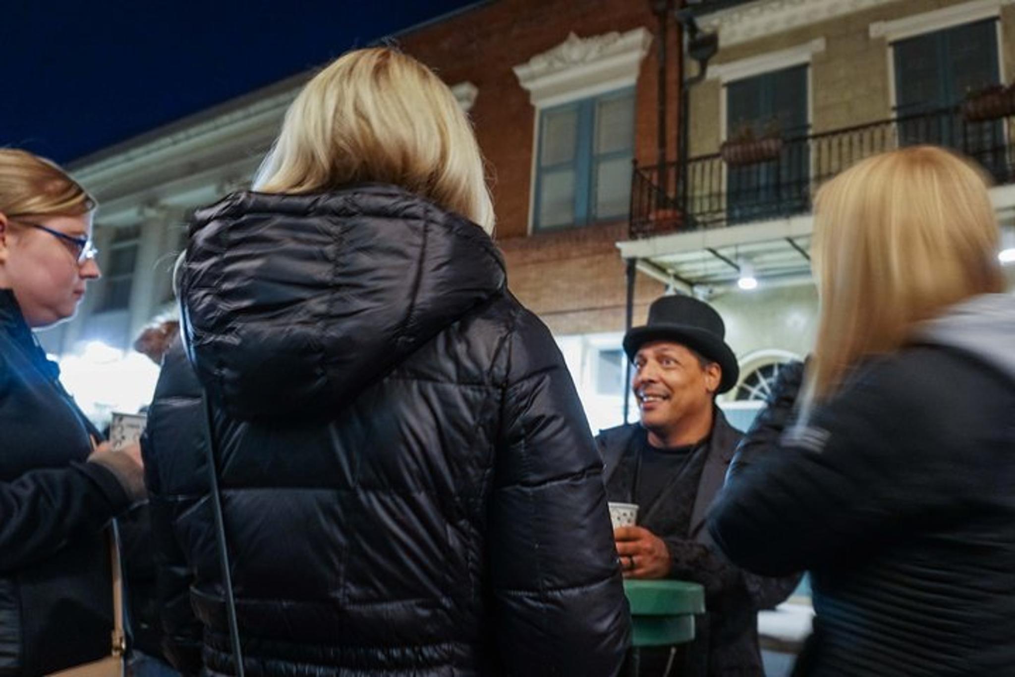 New Orleans Haunted Pub Crawl & Ghost Tour