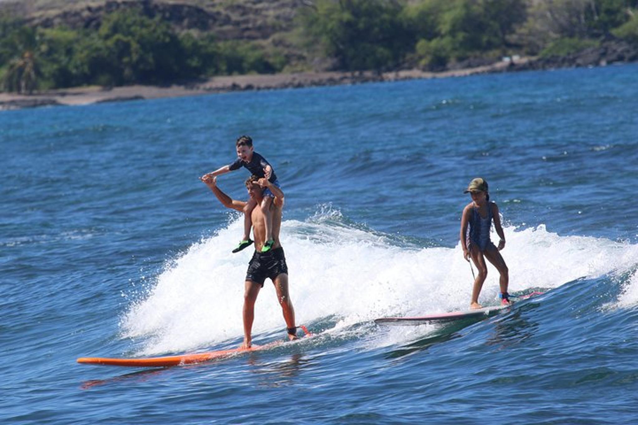 Kona Surf Experience at Kahaluu Beach Park 90 min - Image 3