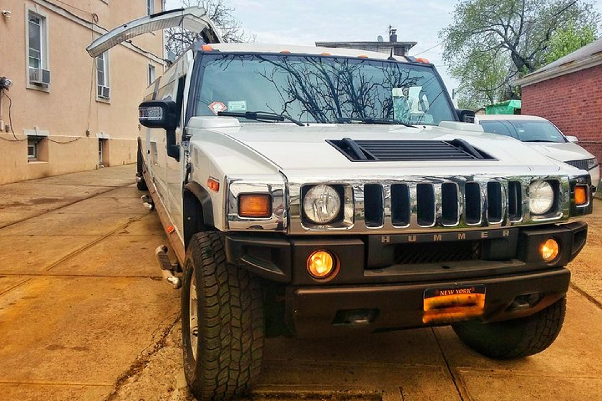 New York City Sightseeing Tour in H2 Hummer - Image 2