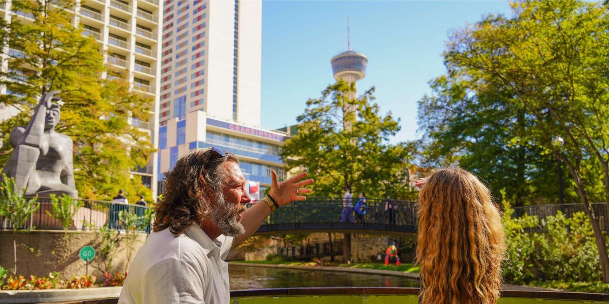 San Antonio Walking Tour with Riverwalk Cruise - Image 3