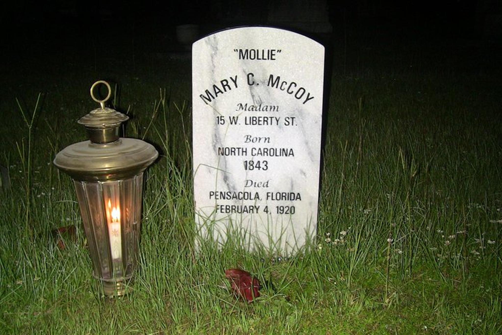 Pensacola Ghosts and Graveyard Tour - Image 4