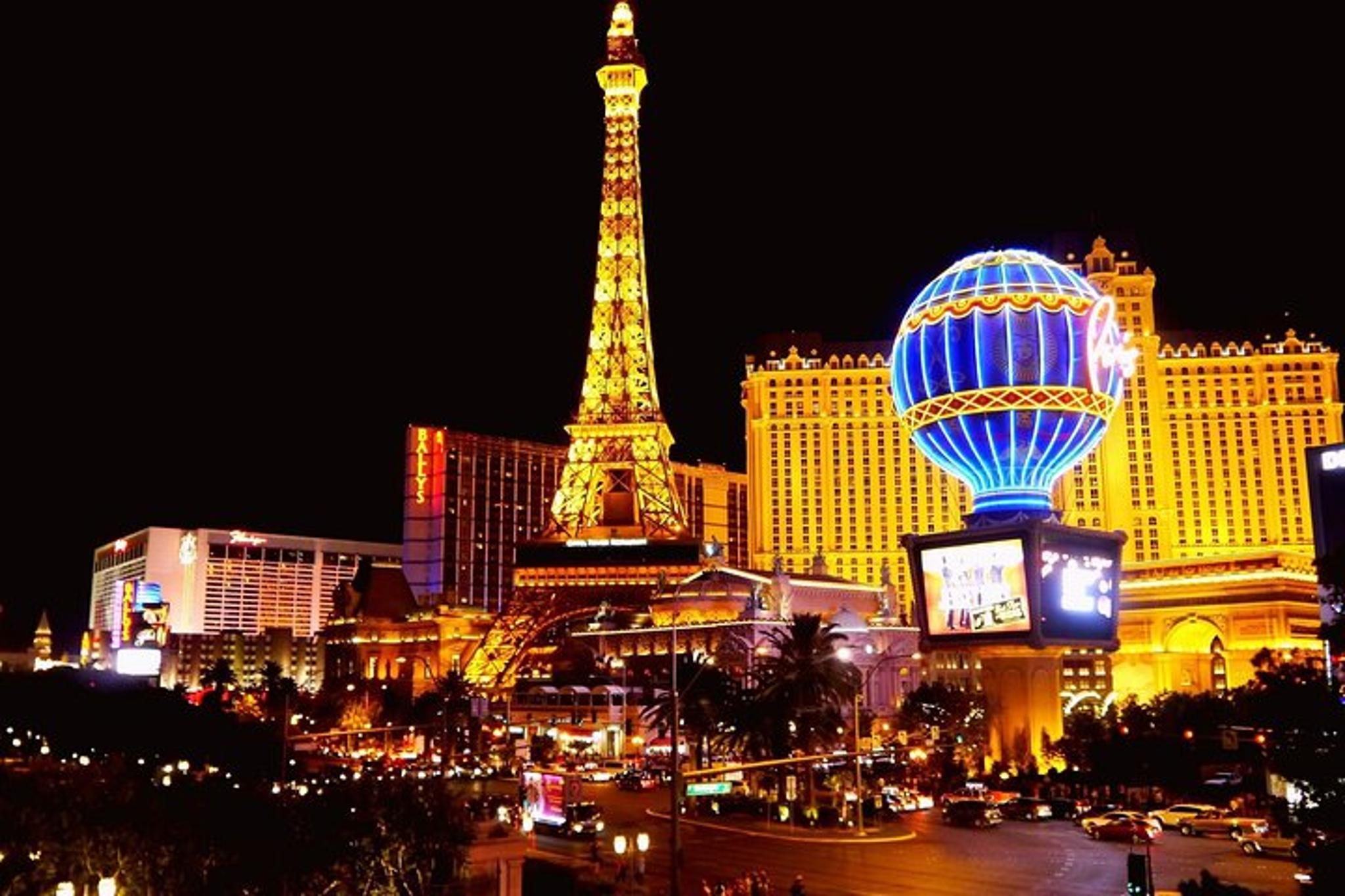 Las Vegas Downtown Sightseeing Tour - Image 6
