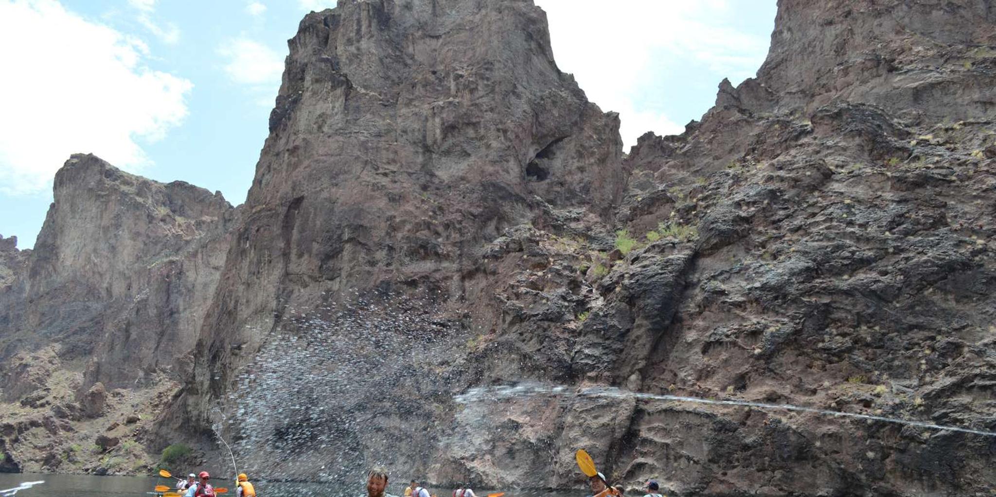 Las Vegas Hoover Dam and Emerald Cave Kayak Tour - Image 5