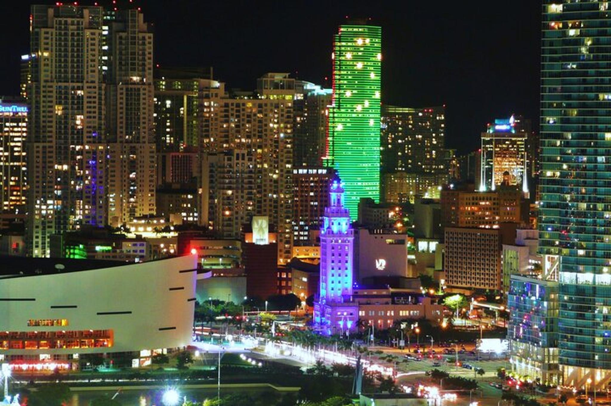 Miami Skyline Cruise at Twilight - Image 2