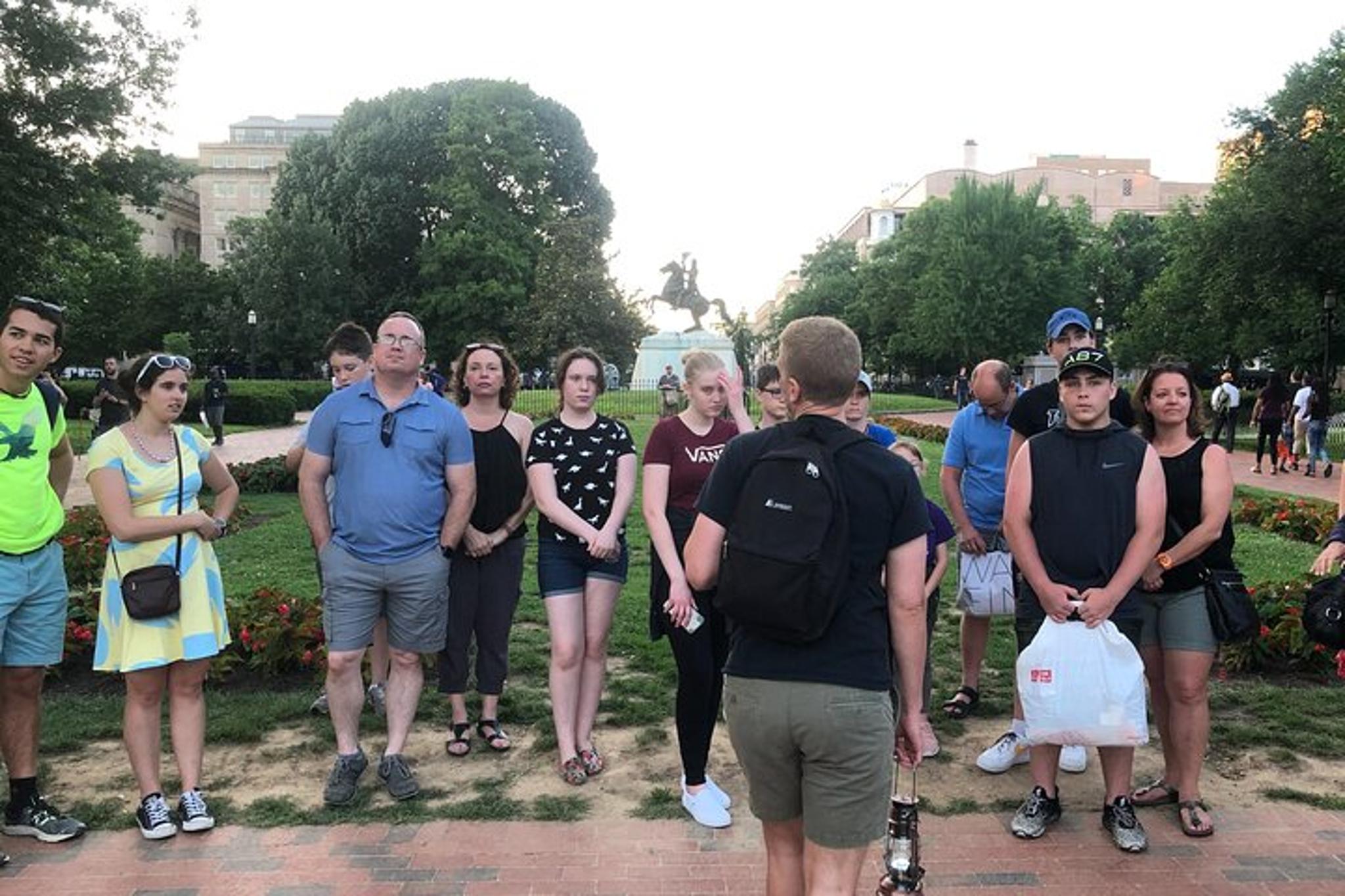 Washington DC Ghost Tour at Night - Image 6