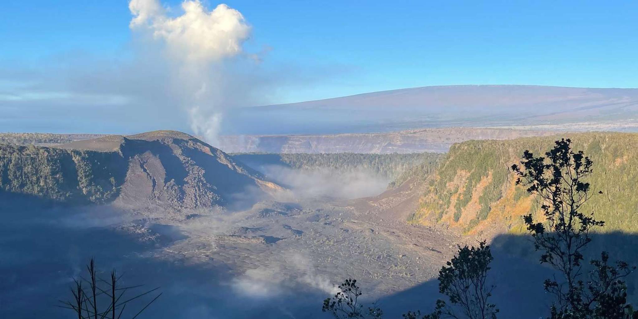 Hawai'i Volcanoes National Park Guided Hike - Image 2