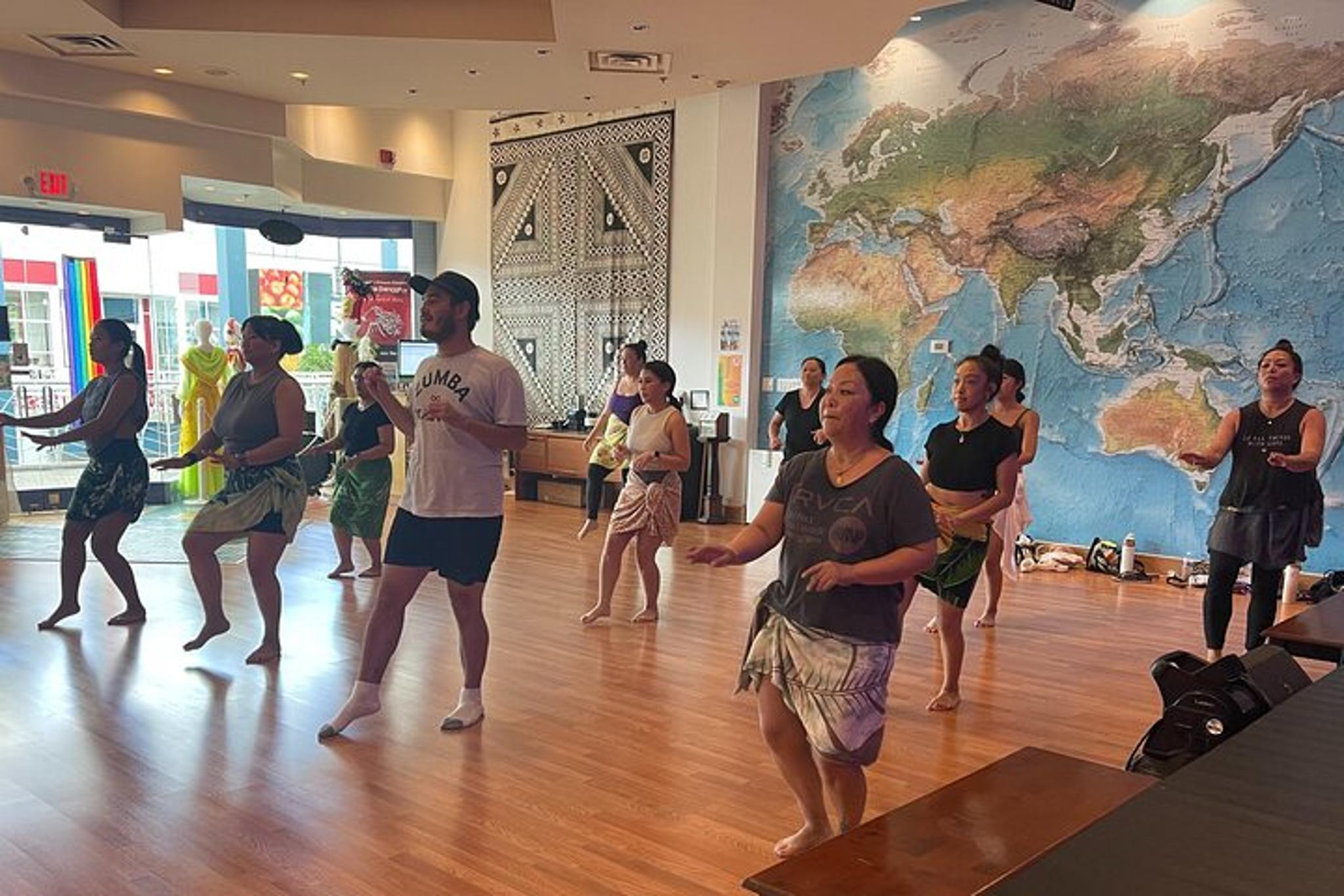 Maui Polynesian Dance Fitness Class - Image 3
