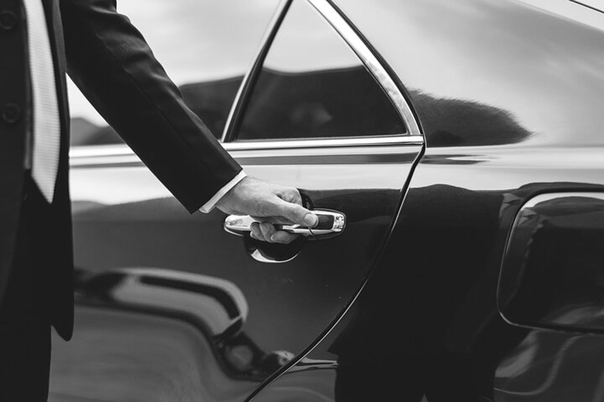 Boca Raton Private Car Service - Image 5