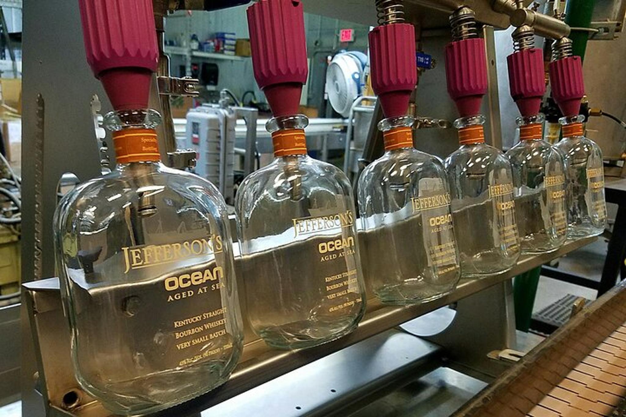 Louisville Bourbon Distillery Tour - Image 6