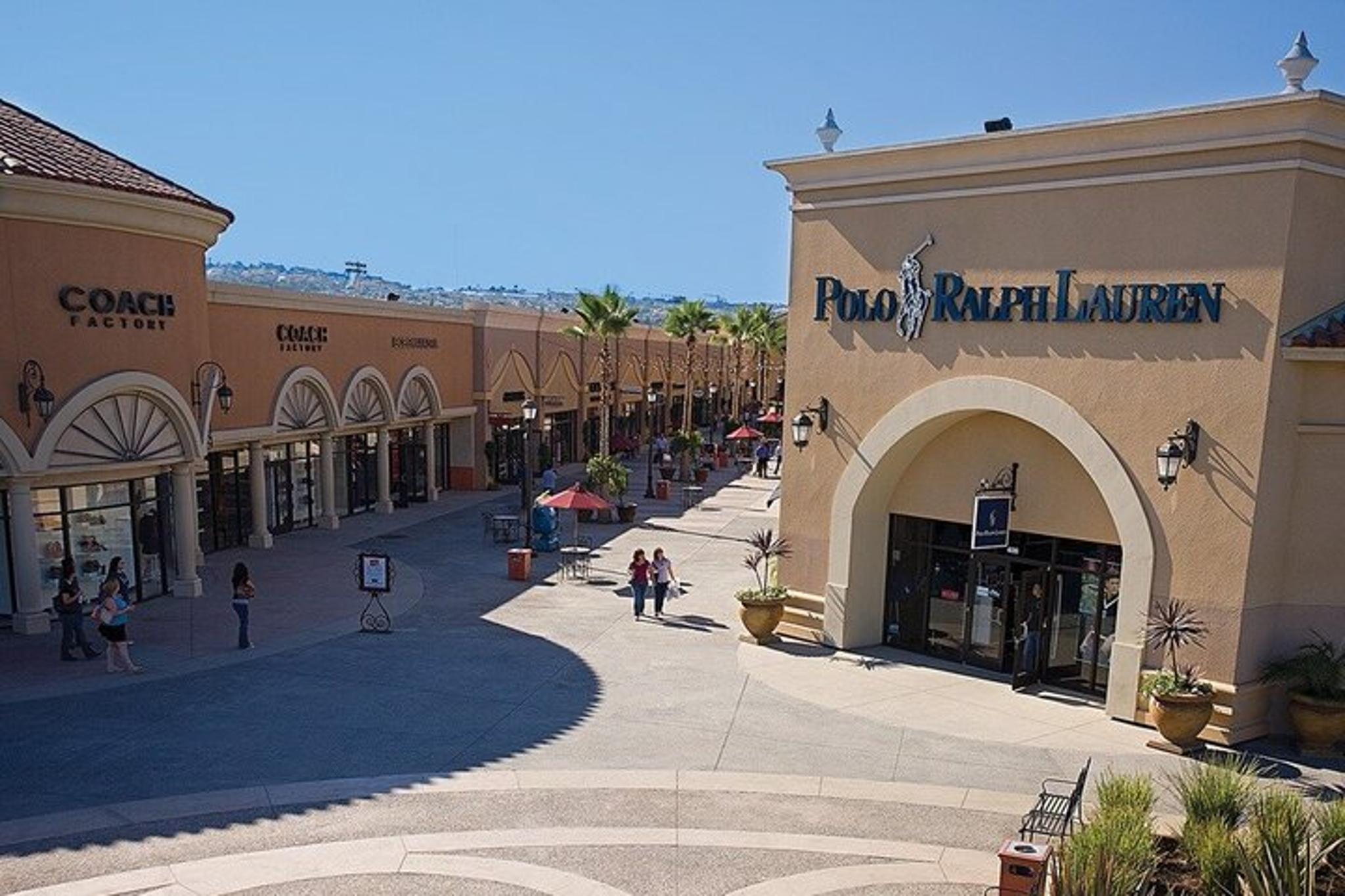 San Diego Beach and Shopping Tour - Image 1