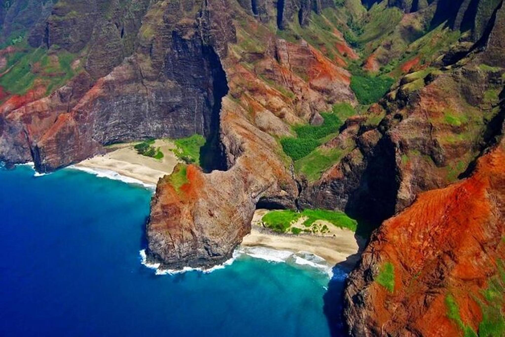 Kauai Napali Coast Boat Tour and Snorkeling