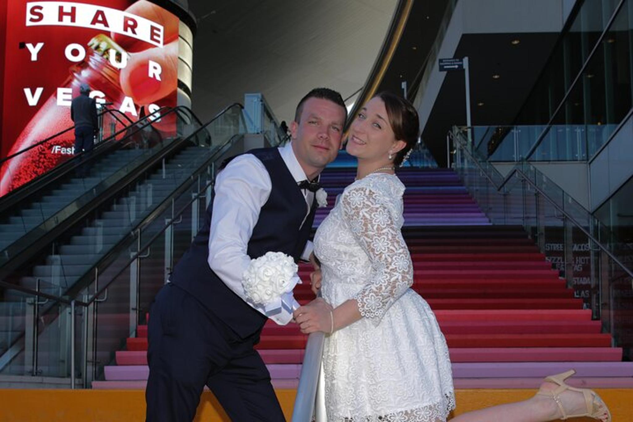 Las Vegas Wedding and Photo Tour Combo - Image 5