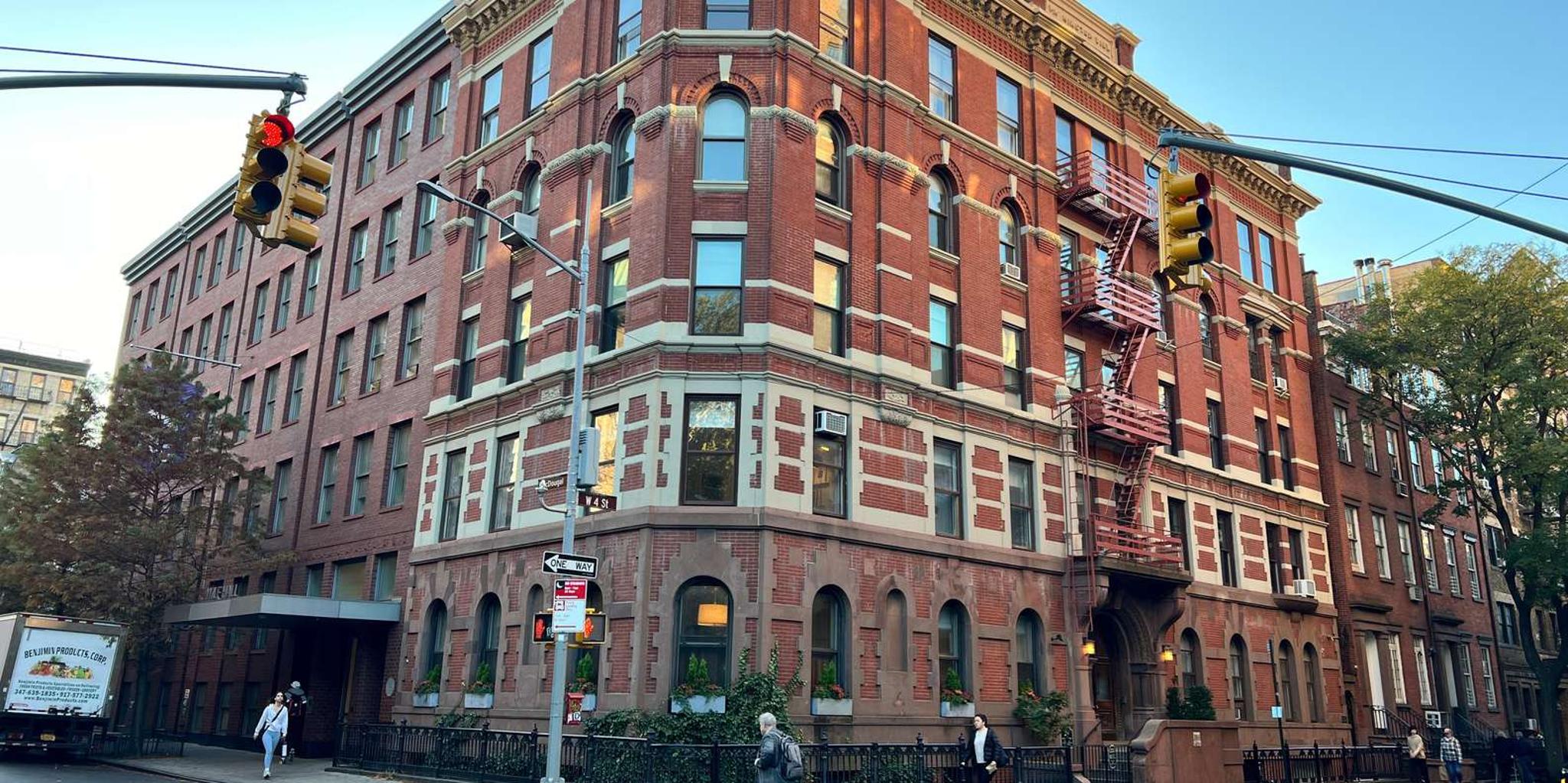 New York City Greenwich Village Food and History Tour - Image 4