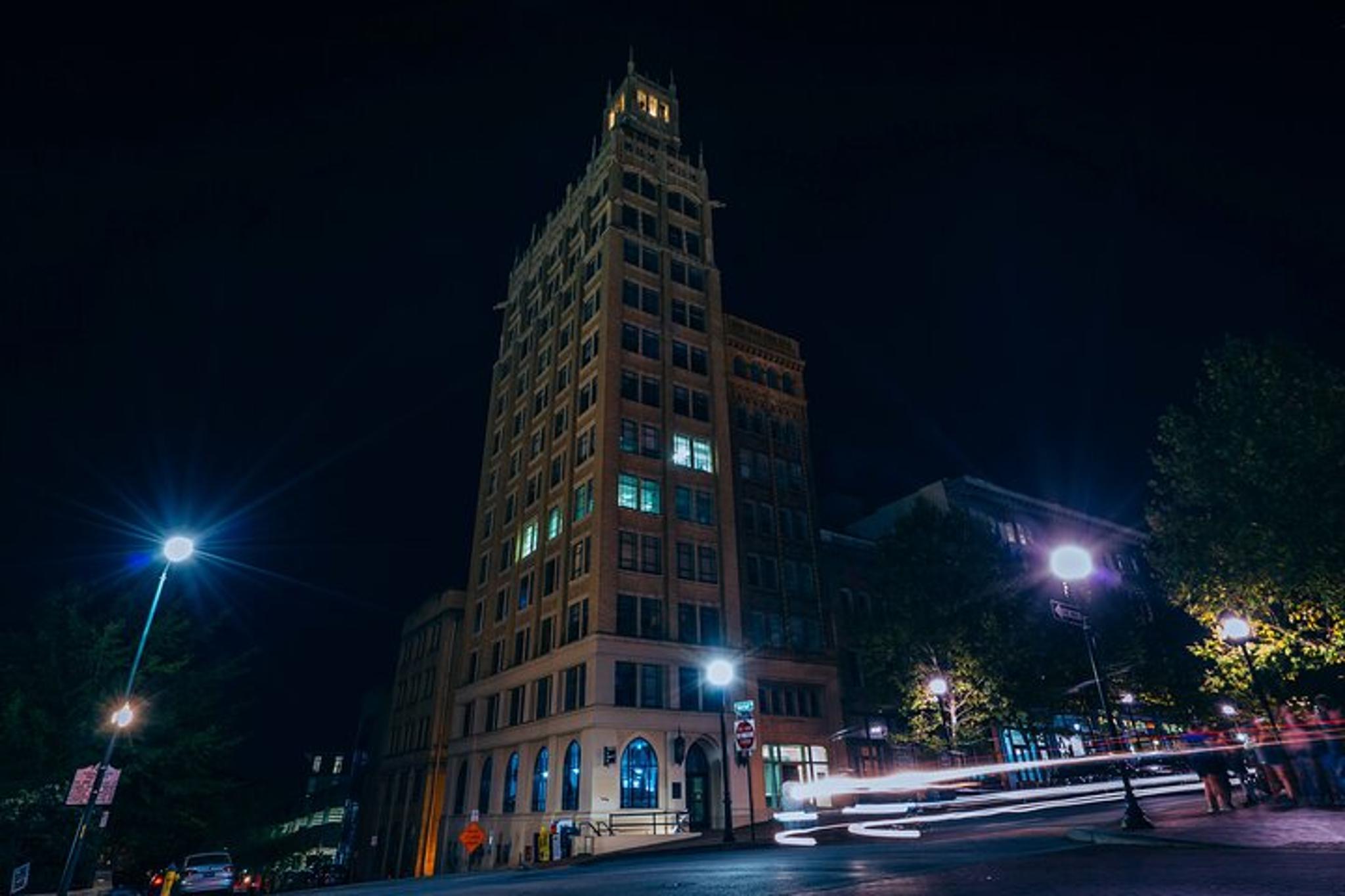 Asheville Haunted Pub Crawl - Image 6