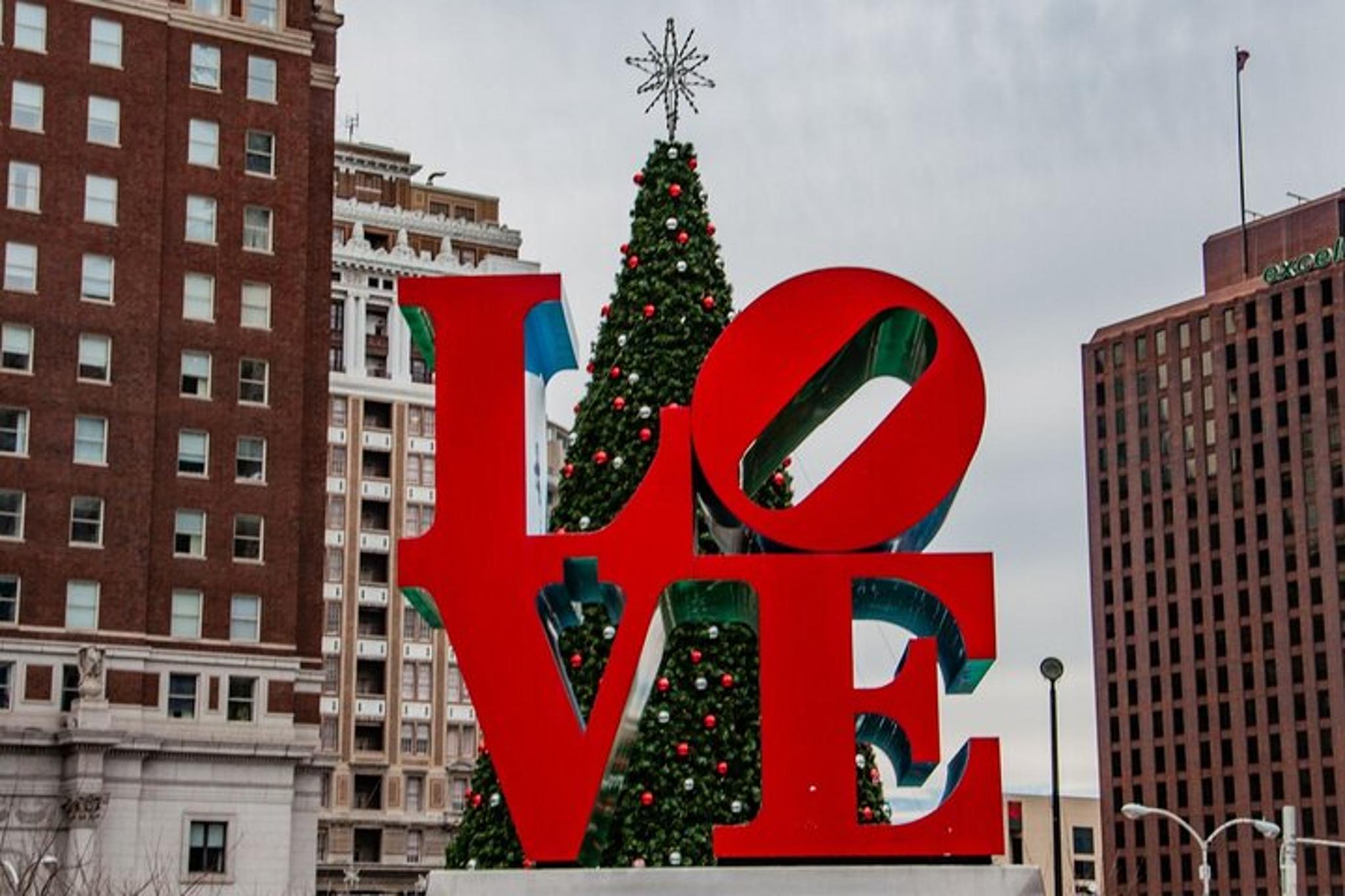 Philadelphia Christmas Tour with Shoofly & Cookie - Image 1
