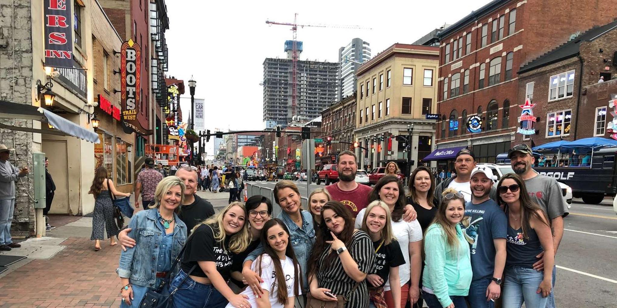Nashville Pub Crawl with Drinks and Fanny Pack 2 hr