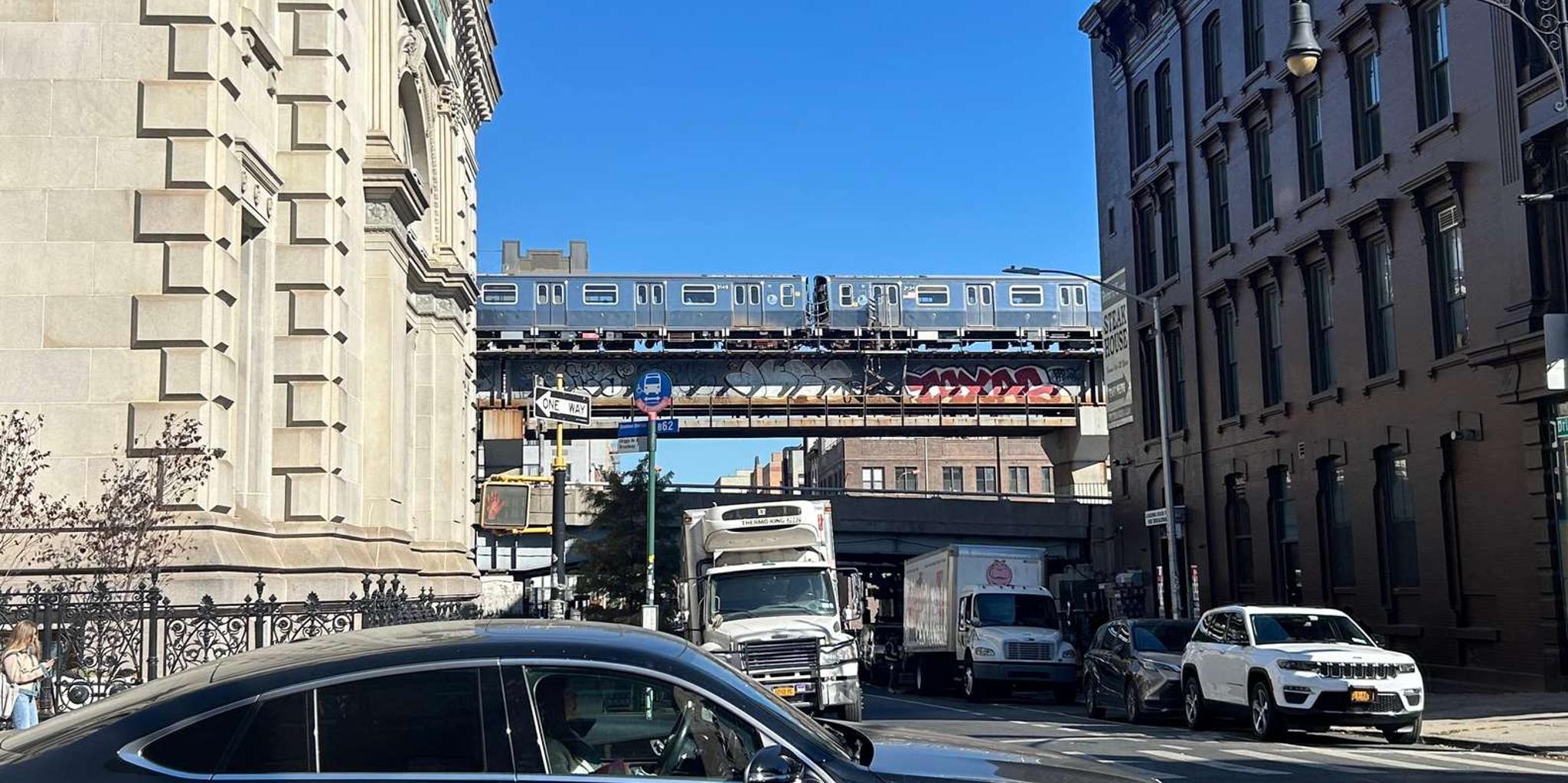 Brooklyn Williamsburg Walking Tour - Image 4