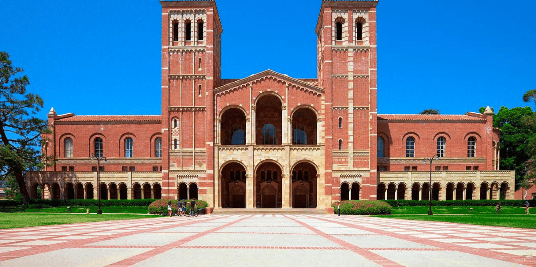 Los Angeles UCLA Campus Walking Tour - Image 2